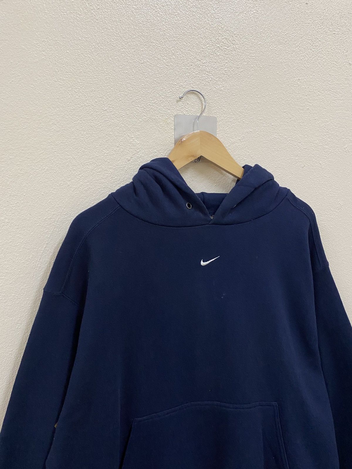 Nike Vintage 90s Nike Hoodie Center Navy Blue Size US L / EU 52-54 / 3 - 3 Thumbnail