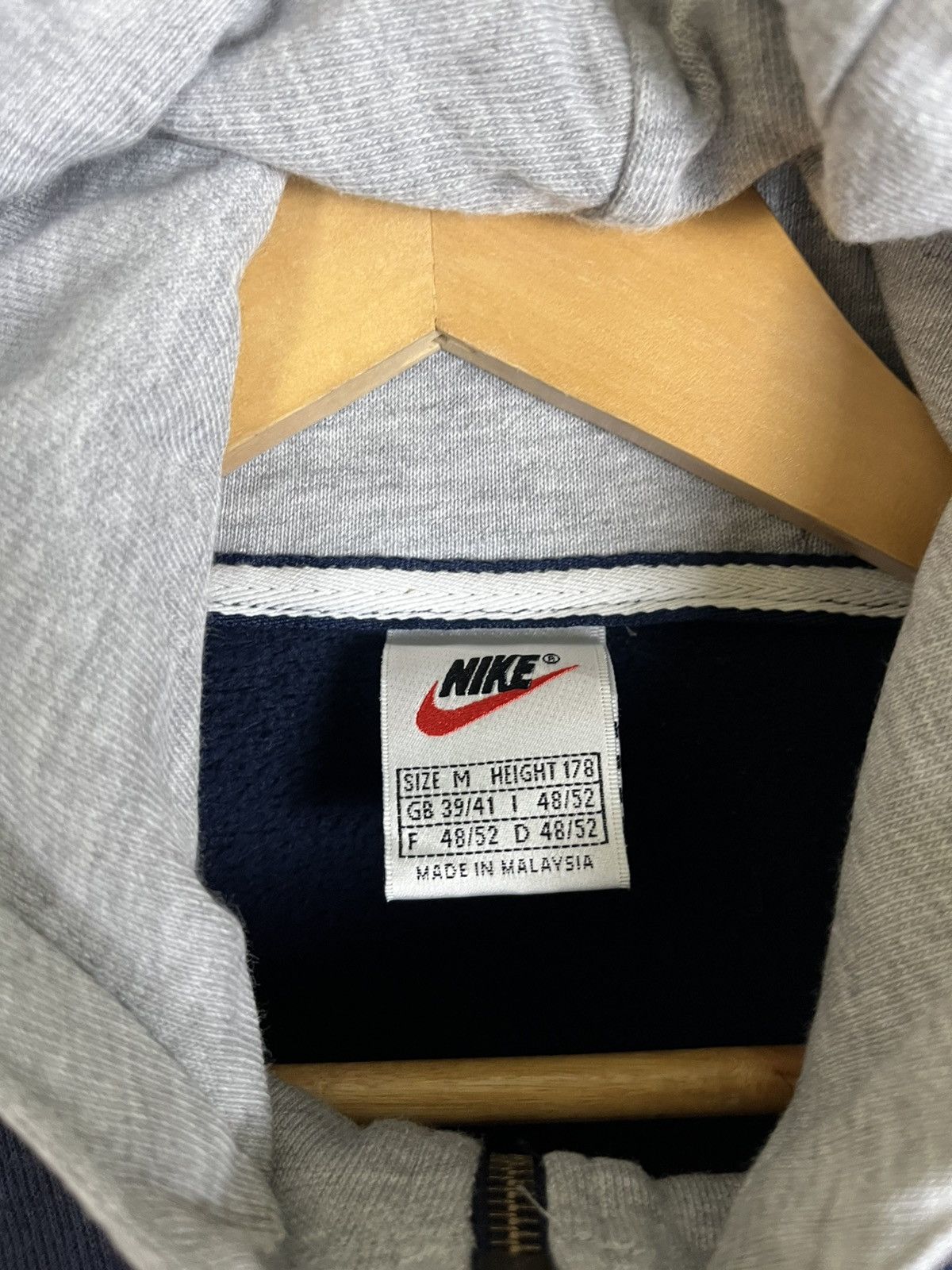Nike Vintage 90s Nike Hoodies Size US M / EU 48-50 / 2 - 8 Thumbnail