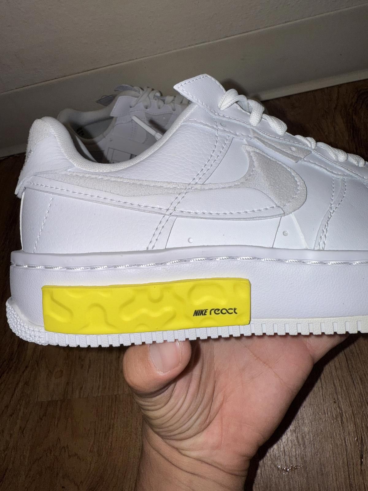 Nike Nike air Force Fontanka White Optic Yellow Sample (Women’s) Size US 7 / IT 37 - 9 Thumbnail