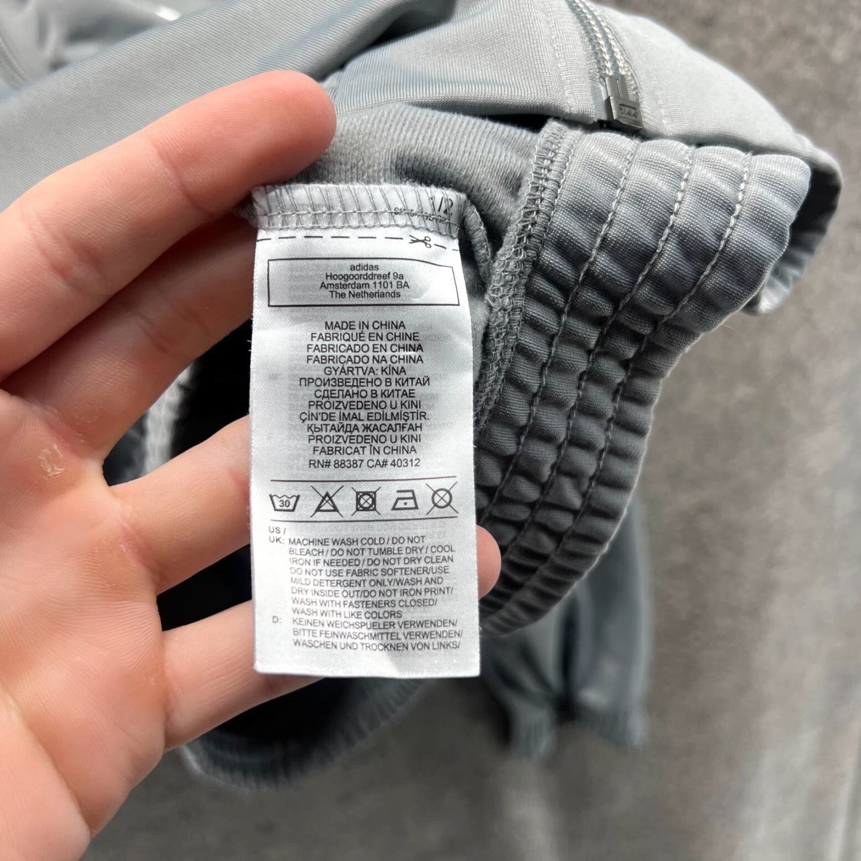 Adidas VINTAGE adidas Track Jacket Womens Small Gray Full Zip Firebird 90s Style Logo Men/Women? Size S / US 4 / IT 40 - 5 Thumbnail