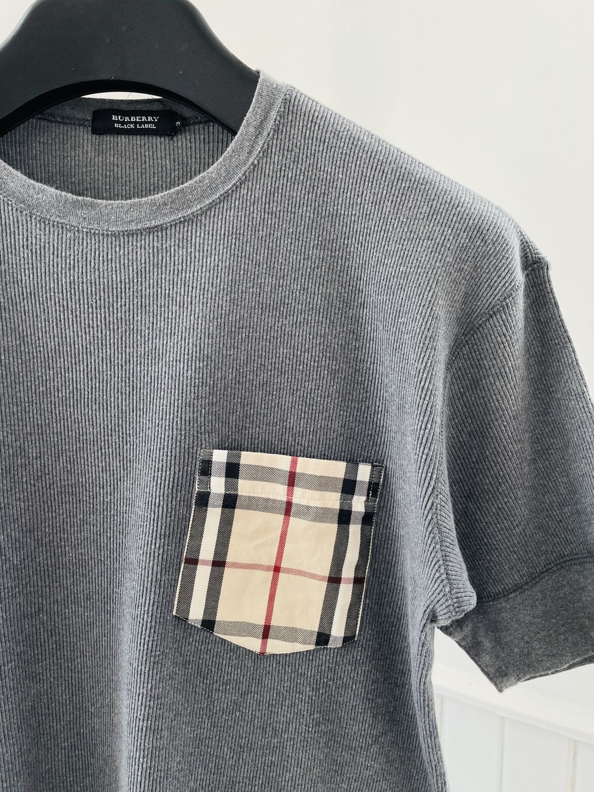 Burberry VTG FADED BURBERRY NOVA CHECK POCKET TEE Size M / US 6-8 / IT 42-44 - 2 Thumbnail