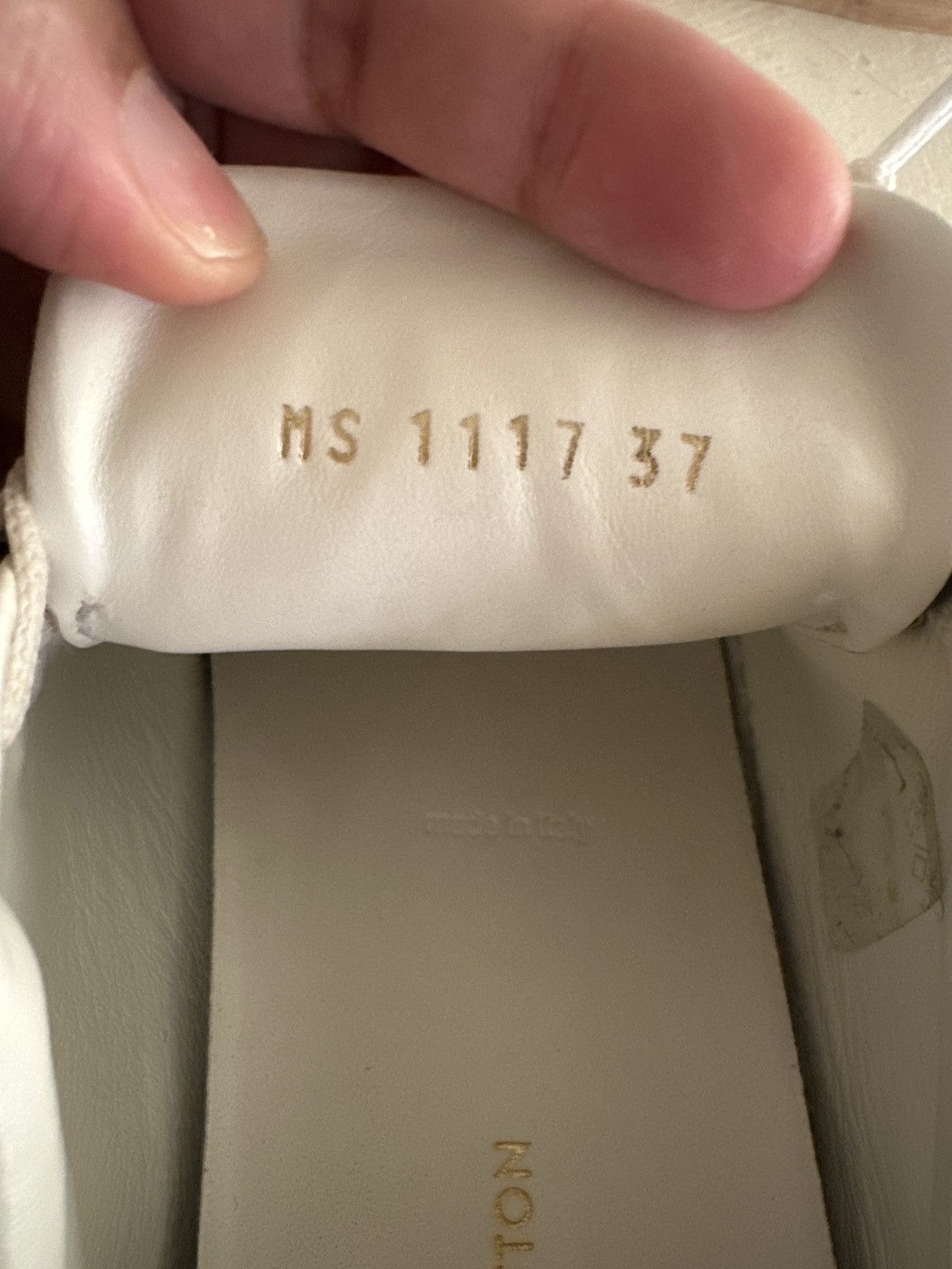 Louis Vuitton Louis Vuitton Size US 7 / IT 37 - 6 Thumbnail