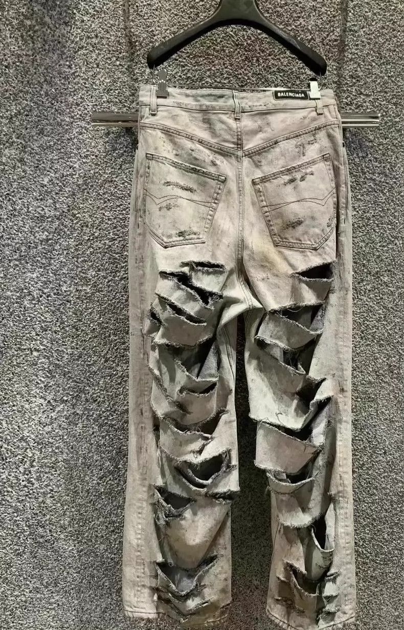 Balenciaga Balenciaga size L Super Destrop tore jeans. Size US 27 - 2 Thumbnail