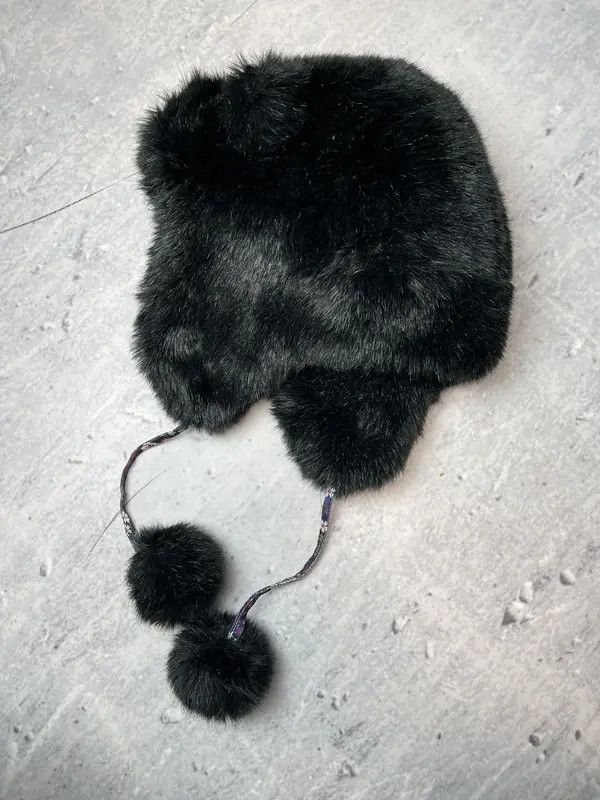 VIBE Avant-garde Trapped Fur ski hat with ears Lil Yachty style Size ONE SIZE - 5 Thumbnail
