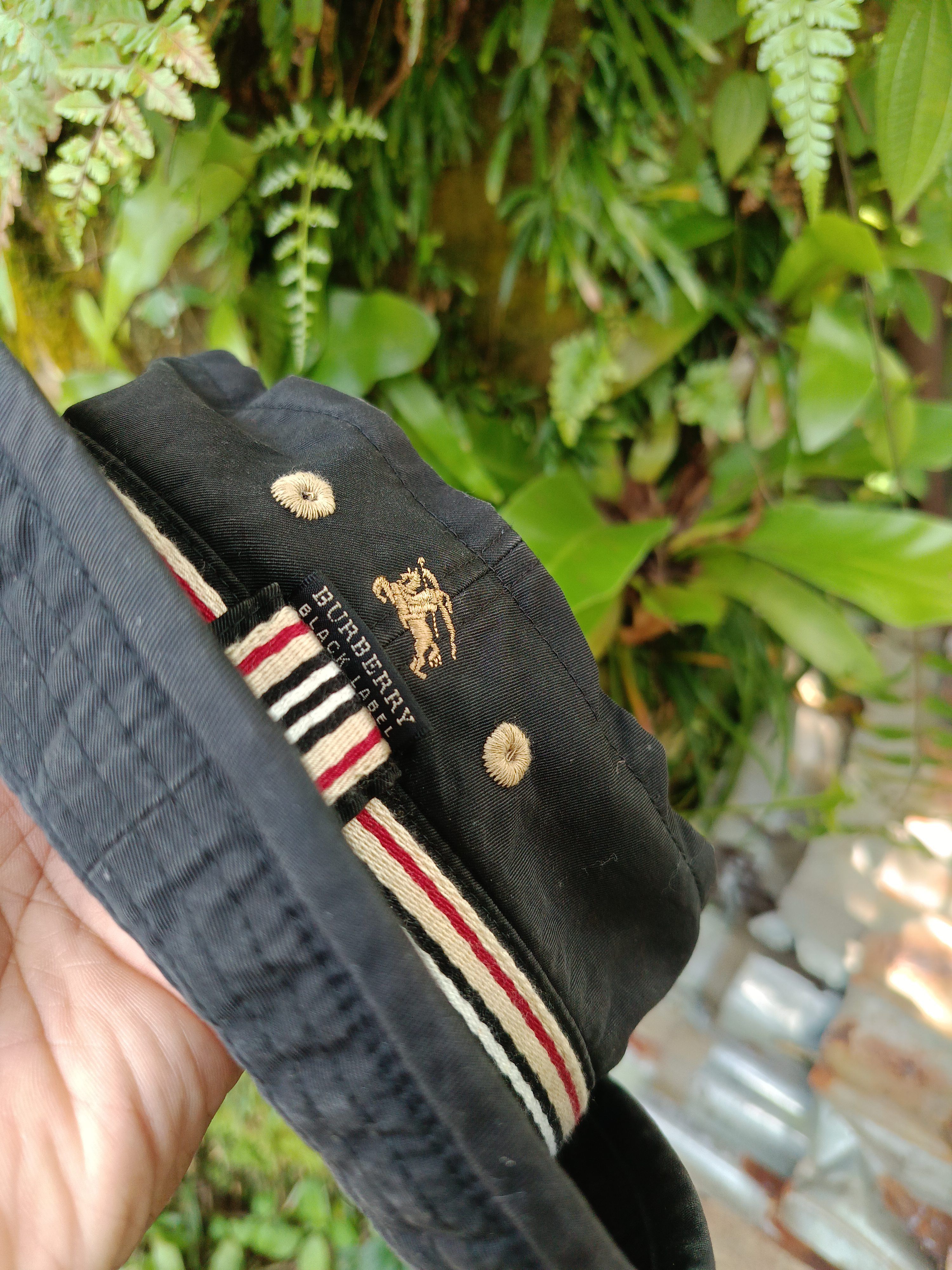 Burberry BURBERRY BLACK LABEL VINTAGE BUCKET HAT Size ONE SIZE - 3 Thumbnail