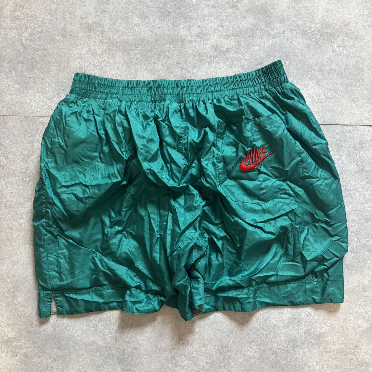 Nike × Vintage Nike vintage shorts Size US 38 / EU 54 - 2 Thumbnail