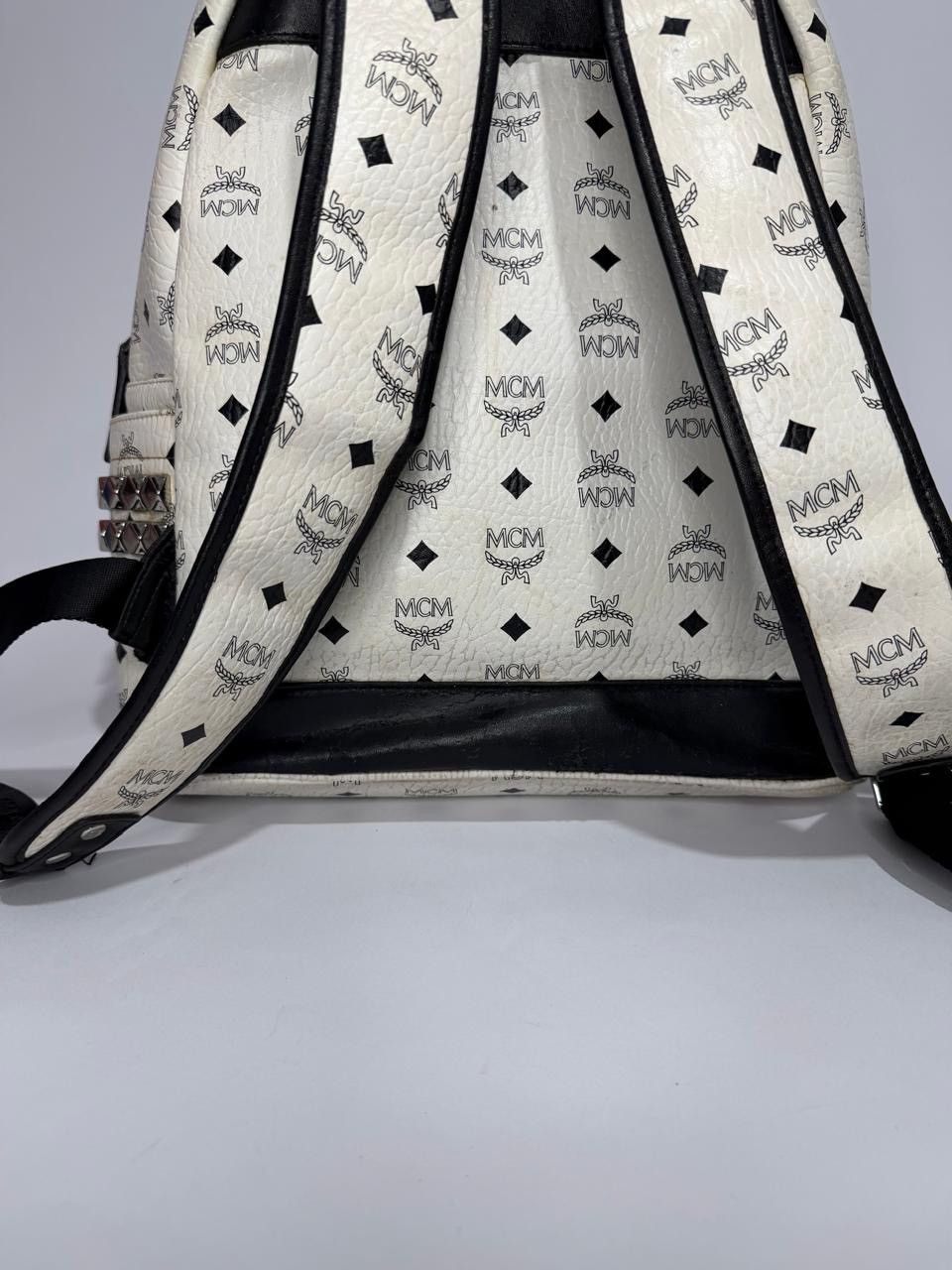 MCM MCM White Visetos Coated Canvas Stark Studs Backpack Size ONE SIZE - 6 Thumbnail