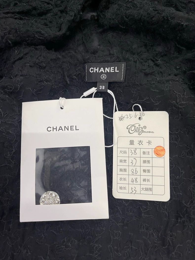 Chanel Chanel 22A black fur coat Size XS / US 0-2 / IT 36-38 - 5 Thumbnail