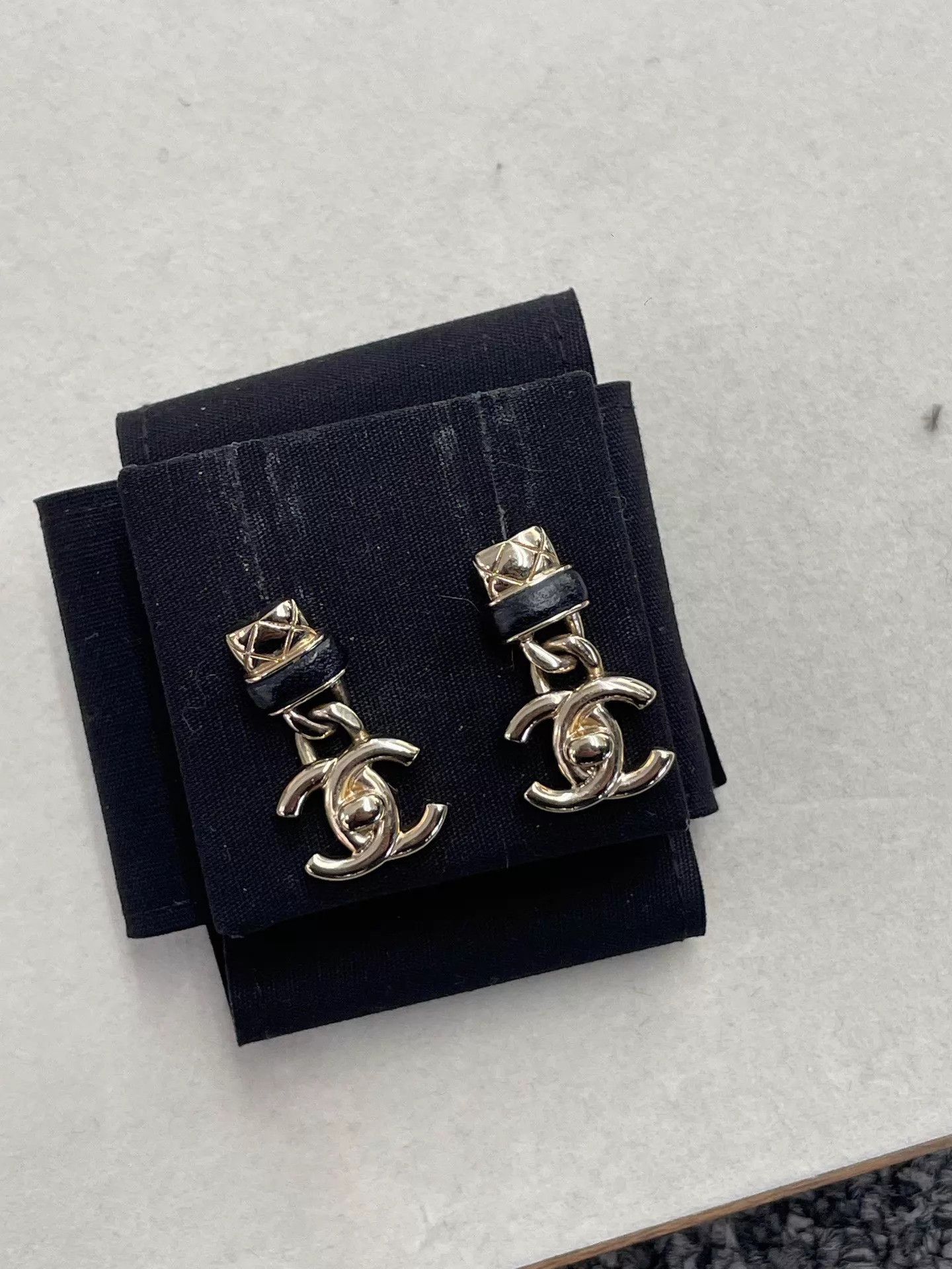 Chanel Chanel Earrings Size ONE SIZE - 1 Thumbnail