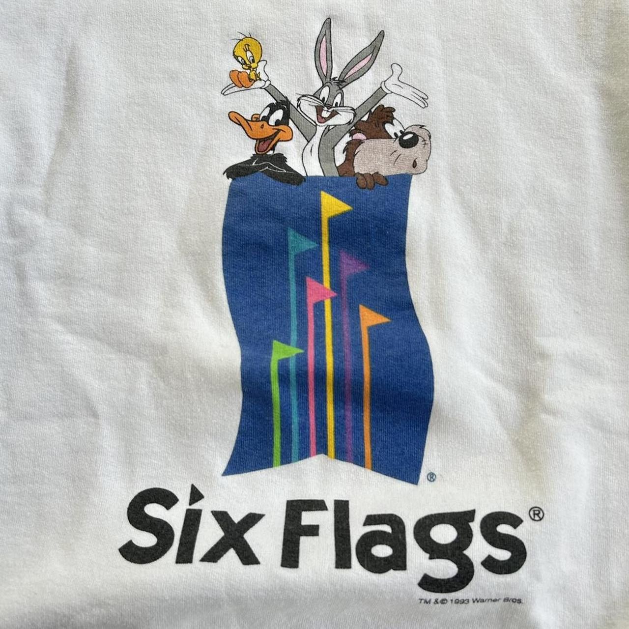 Vintage Crazy Vintage 90s Looney Tunes Six Flags Crewneck Sweatshirt Size US L / EU 52-54 / 3 - 4 Thumbnail