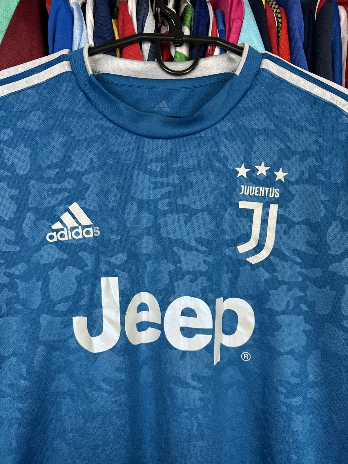 Adidas JUVENTUS 2019 2020 THIRD FOOTBALL SHIRT SOCCER JERSEY ADIDAS Size US M / EU 48-50 / 2 - 3 Thumbnail