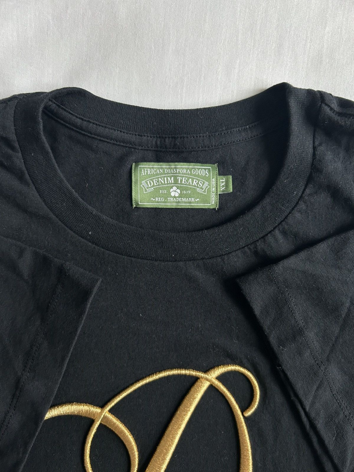 DENIM TEARS Denim Tears Tee Script Metallic Gold Cursive Made in USA Size US XXL / EU 58 / 5 - 6 Thumbnail