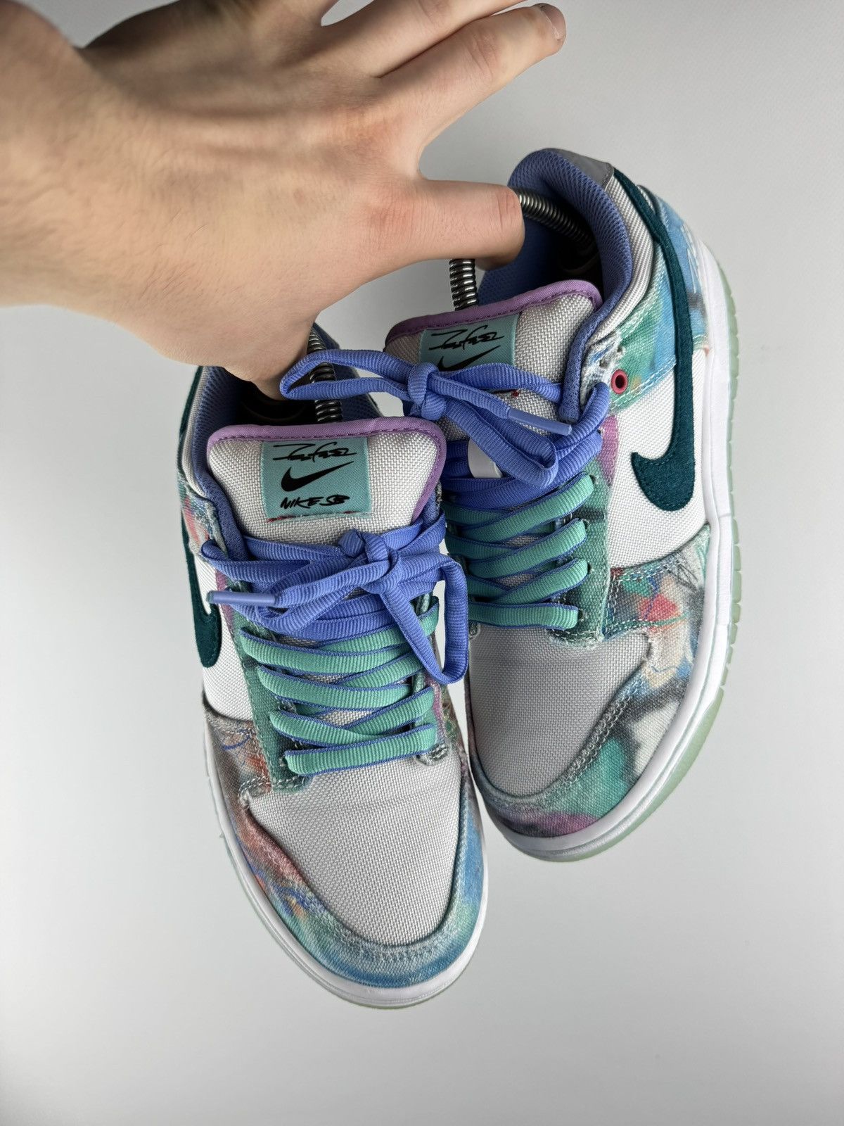 Nike Nike SB Dunk Low x Futura Laboratories Bleached Aqua Size US 6 / IT 36 - 2 Thumbnail