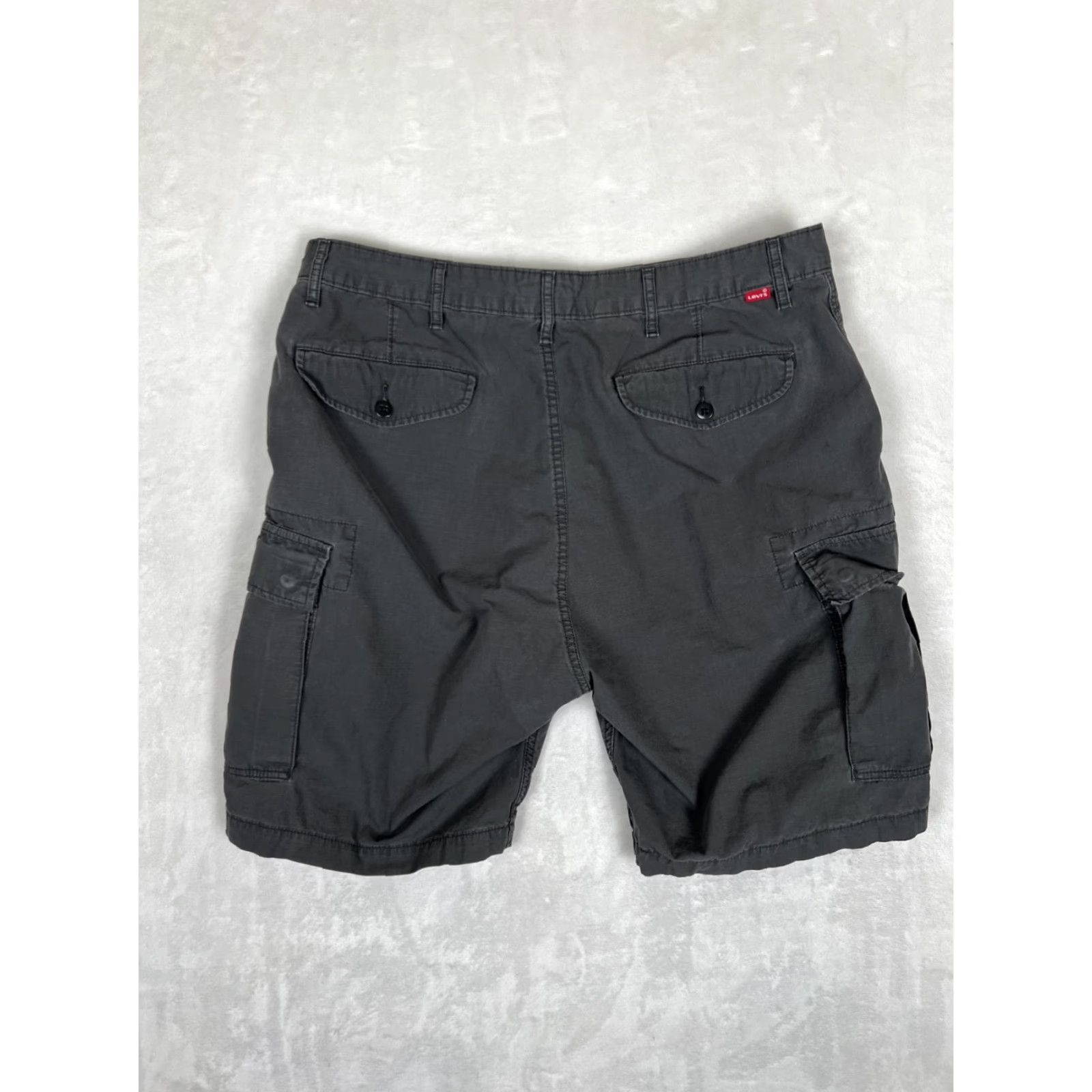 Levi's Levi’s Gray Cargo Shorts Size 38 Ripstop Y2K Baggy Cargo Pocket Front Flat Front Regular Men 90s Outdoor Summer Spring Fall Size US 38 / EU 54 - 7 Thumbnail