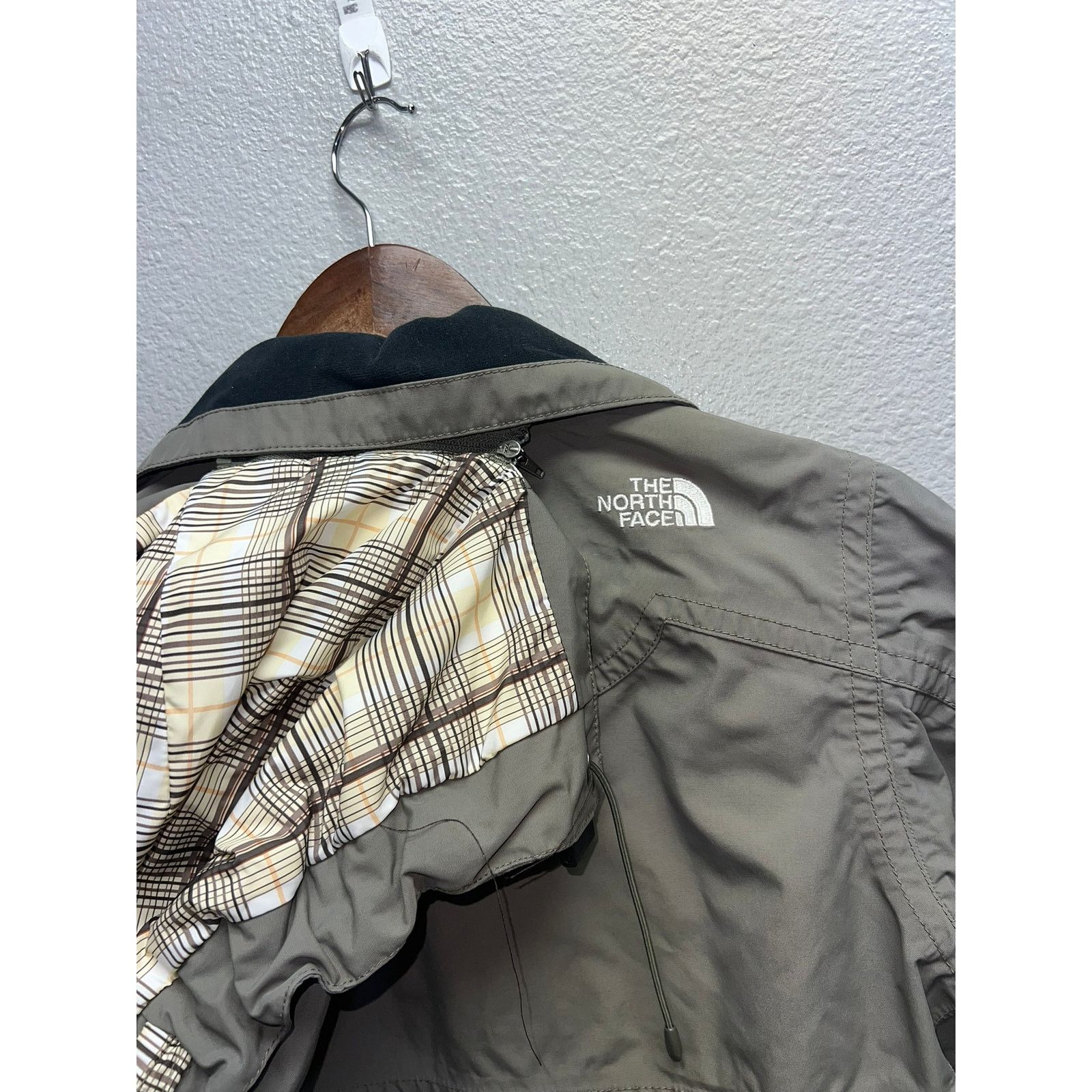 Vintage Womens The North Face Summit Series Hyvent Jacket Full Zip S Size S / US 4 / IT 40 - 12 Thumbnail