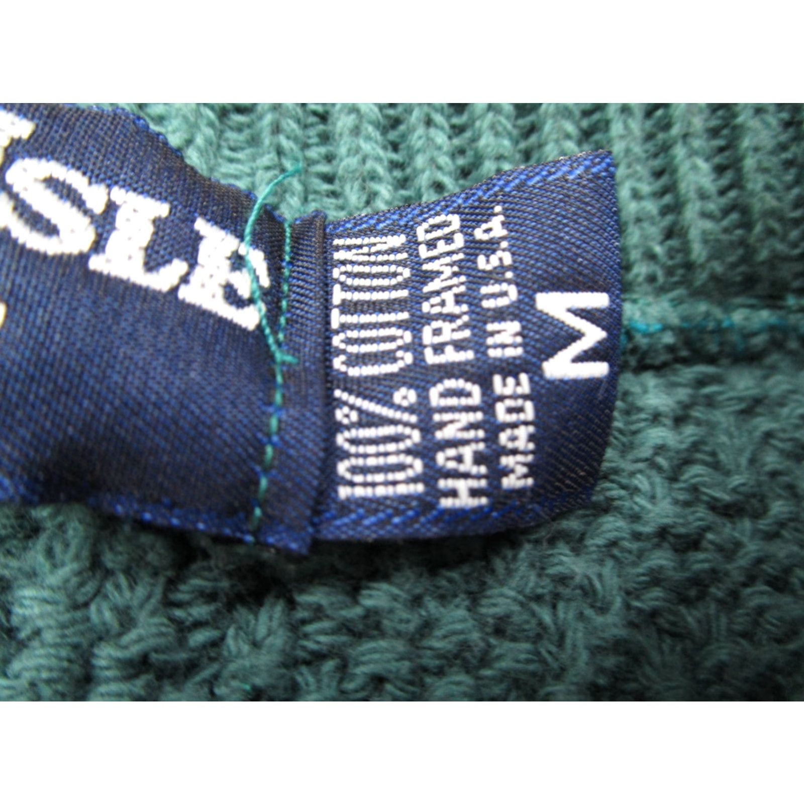 Vintage VINTAGE bernette SCOTTISH ISLE Men's green crew neck long sleeve pullover sweater Embroidered golf scene on front 100% cotton Made in USA Size US M / EU 48-50 / 2 - 4 Thumbnail