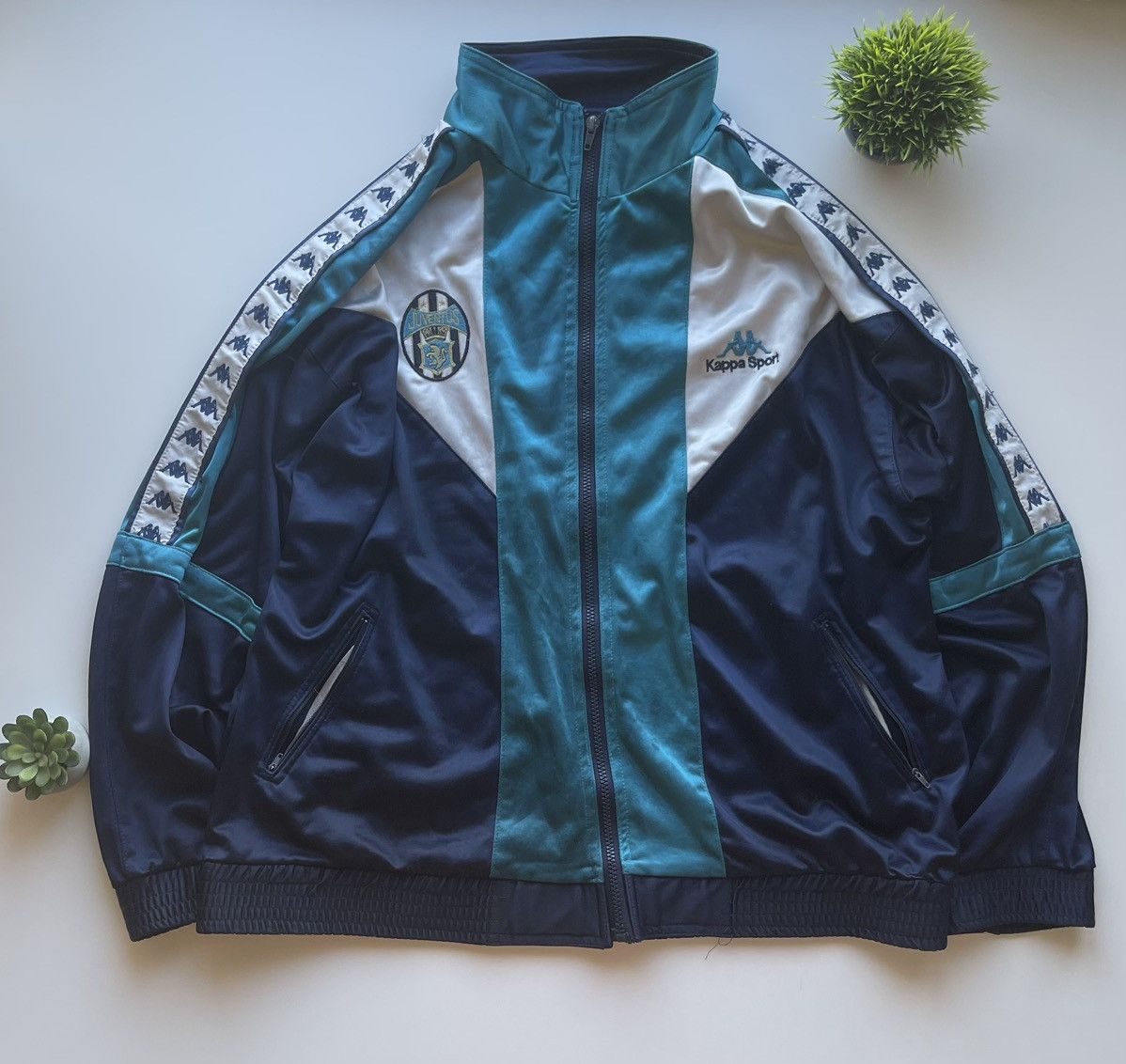 Kappa × Vintage ✅VERY RARE ✅ VERY VINTAGE KAPPA x JUVENTUS football jersey✅ Size US XL / EU 56 / 4 - 1 Thumbnail