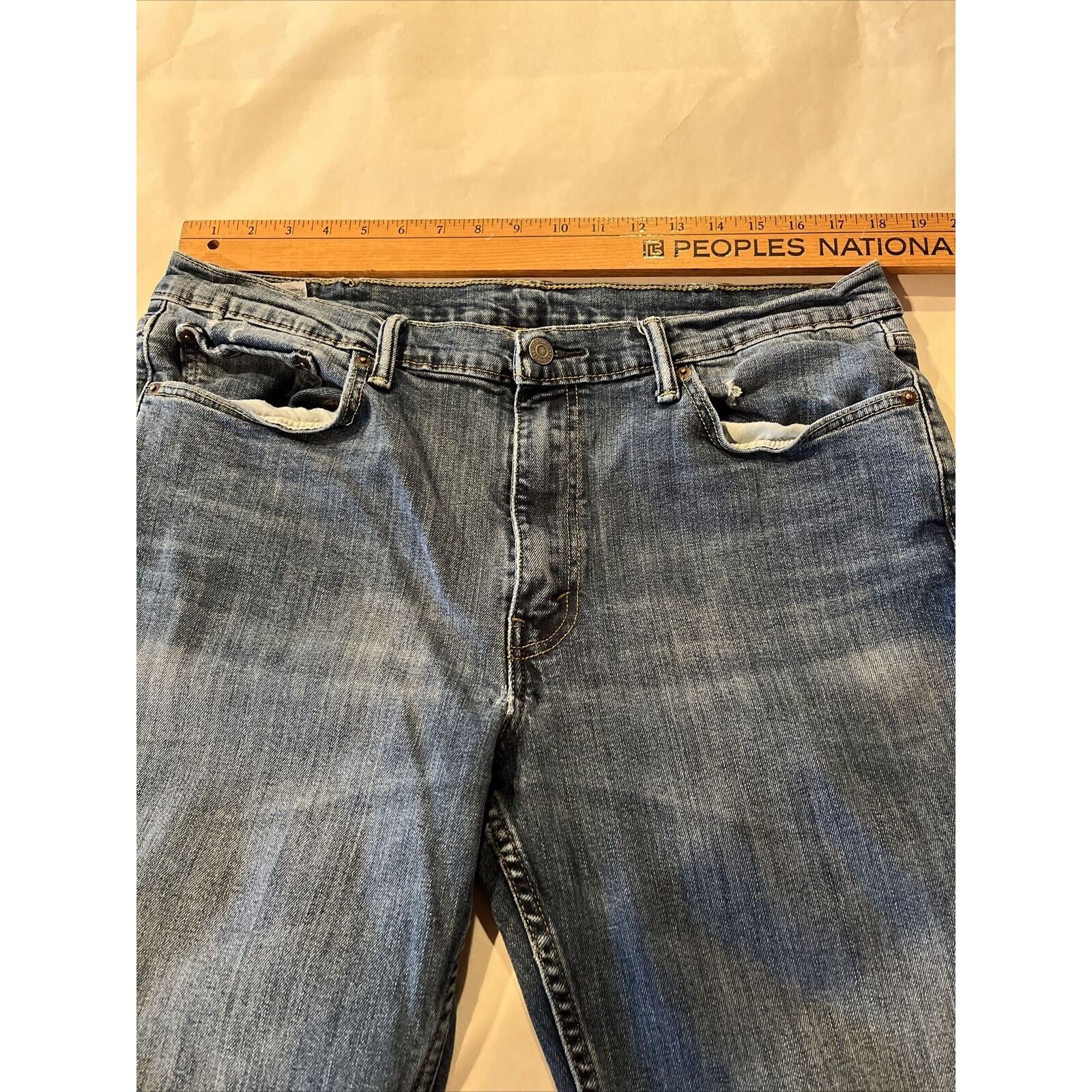 Levi's VTG Levis 505 Jeans Mens 38x32 USA Regular Fit Mid Rise EUC Size US 36 / EU 52 - 2 Thumbnail