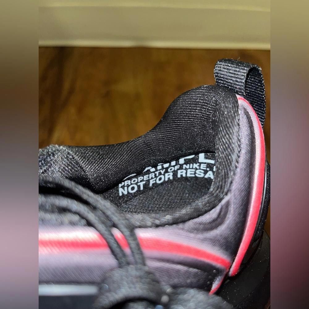 Nike Air Max 720 Black Neon Streaks Sample Made In Korea Size US 7 / IT 37 - 4 Thumbnail