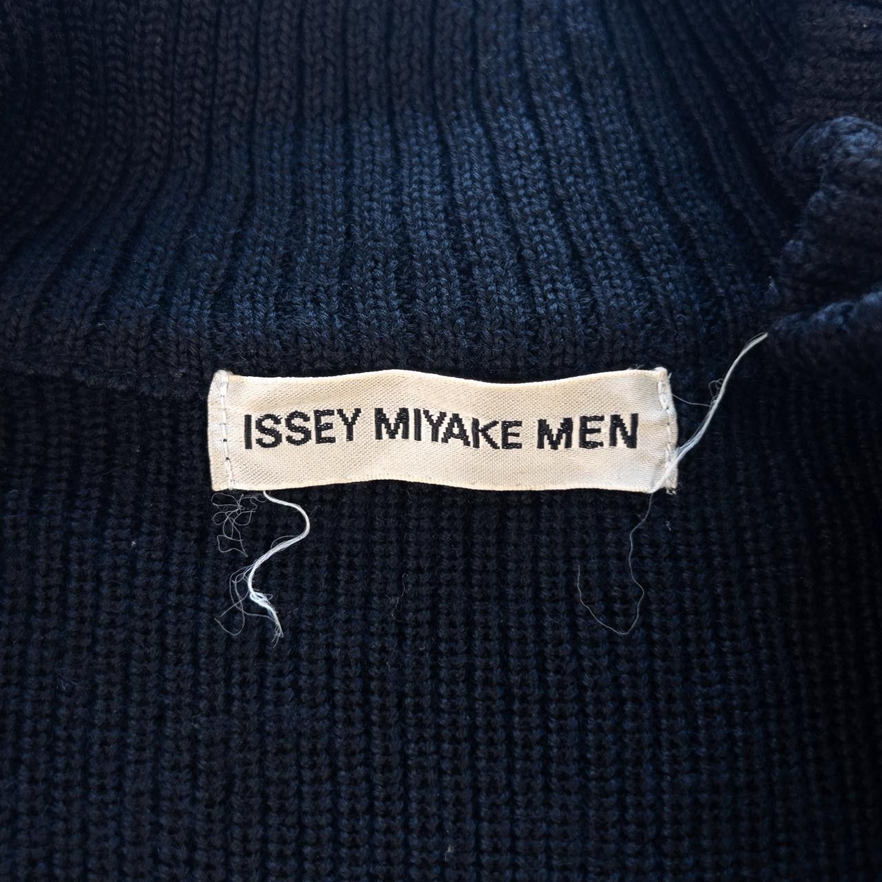 Issey Miyake Vintage Issey Miyake Gilet Size S Size US S / EU 44-46 / 1 - 3 Thumbnail