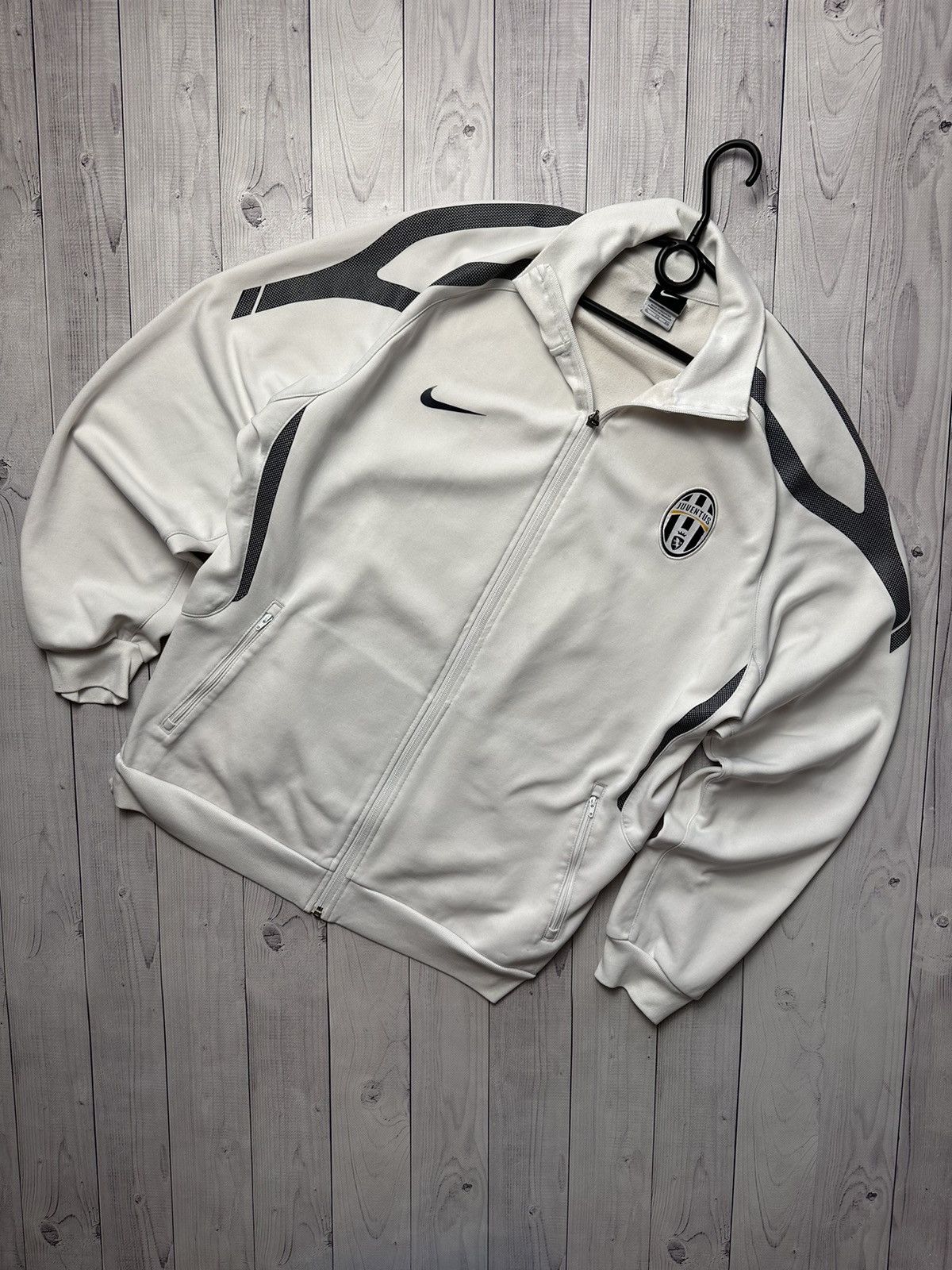 Vintage Vintage Nike track jacket Juventus size XL logo Size US XL / EU 56 / 4 - 1 Thumbnail