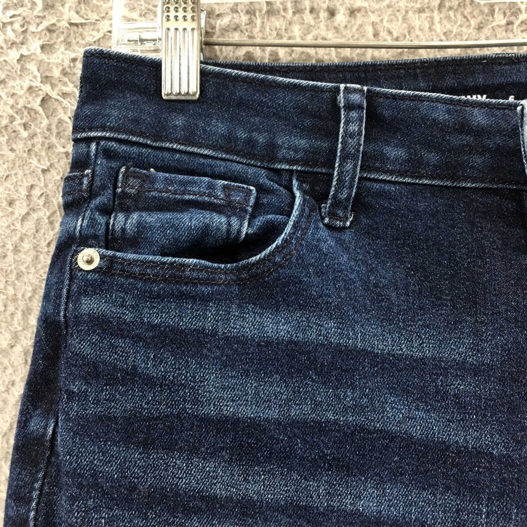 Old Navy Old Navy Rockstar Super Skinny Jeans Women 6 Blue Dark Wash Denim Jeans Skinny Regular 29x29 Womens Jeans Size 28" / US 6 / IT 42 - 4 Thumbnail
