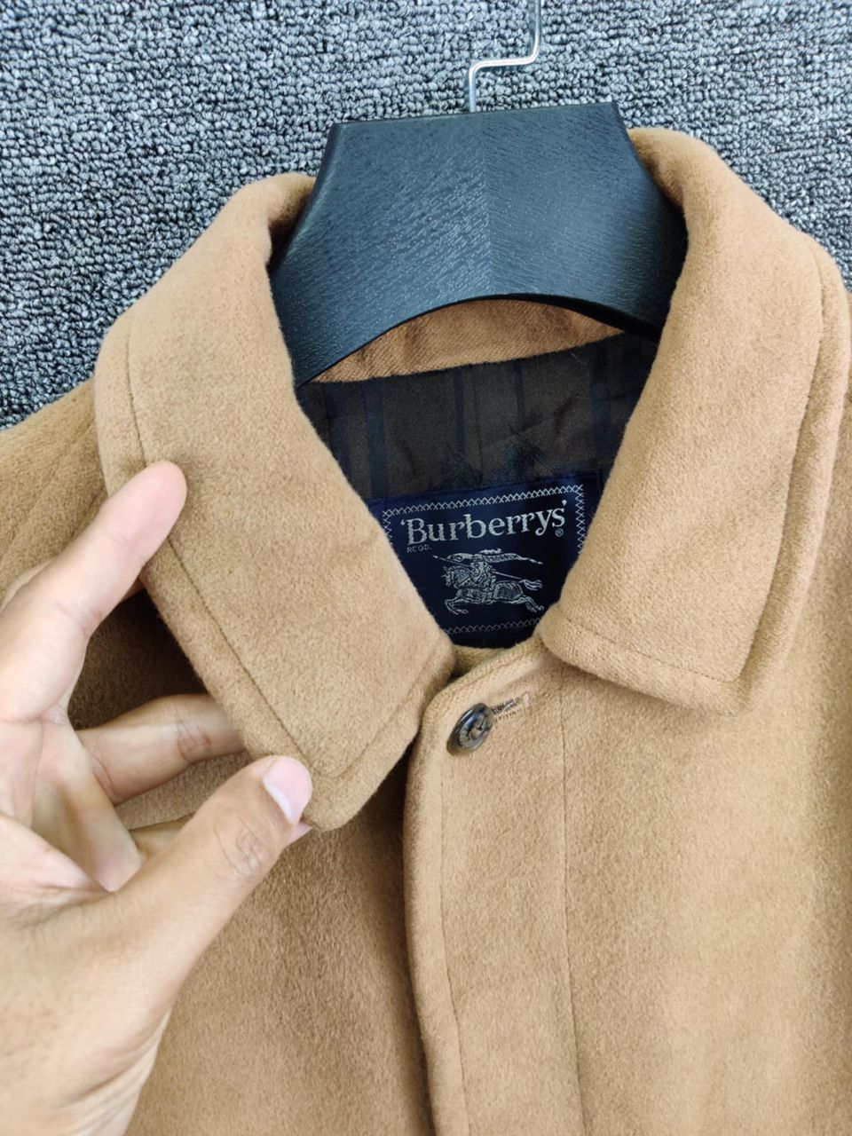 Burberry Vintage Burberry Wool Single Breasted Beige Coat Size US L / EU 52-54 / 3 - 2 Thumbnail