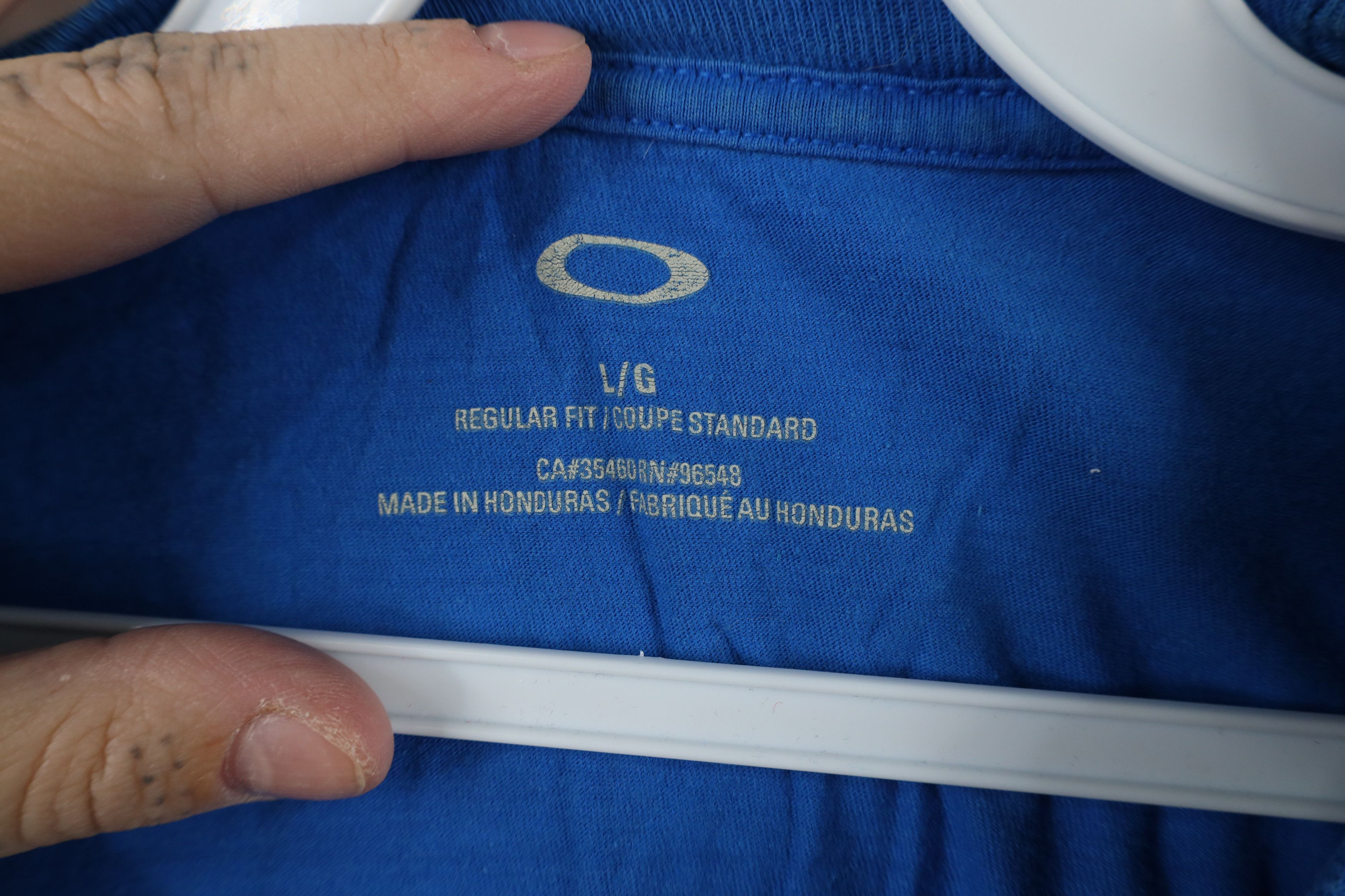 Oakley × Vintage Vintage Oakley Spell Out Stencil O Logo Short Sleeve T-Shirt Size US L / EU 52-54 / 3 - 6 Thumbnail