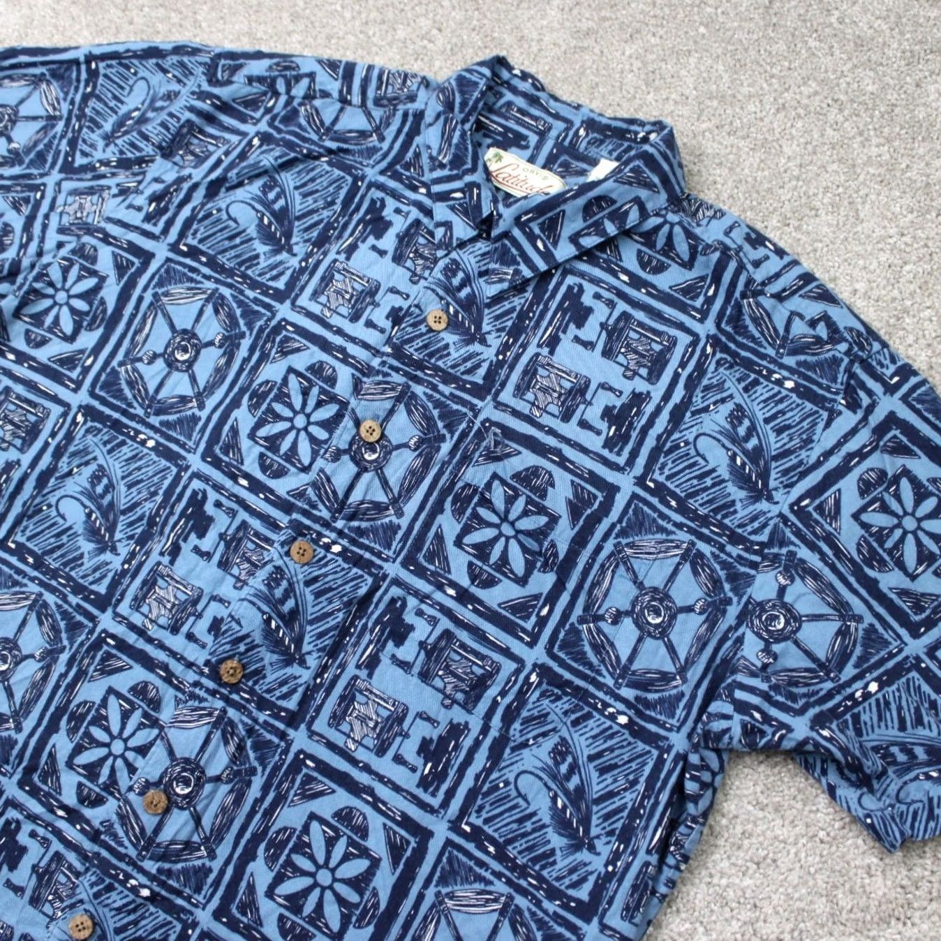 Orvis Orvis Latitudes Shirt Mens L Blue Geometric Tribal Short Sleeve Button-Up Cotton/Rayon Size US L / EU 52-54 / 3 - 3 Thumbnail