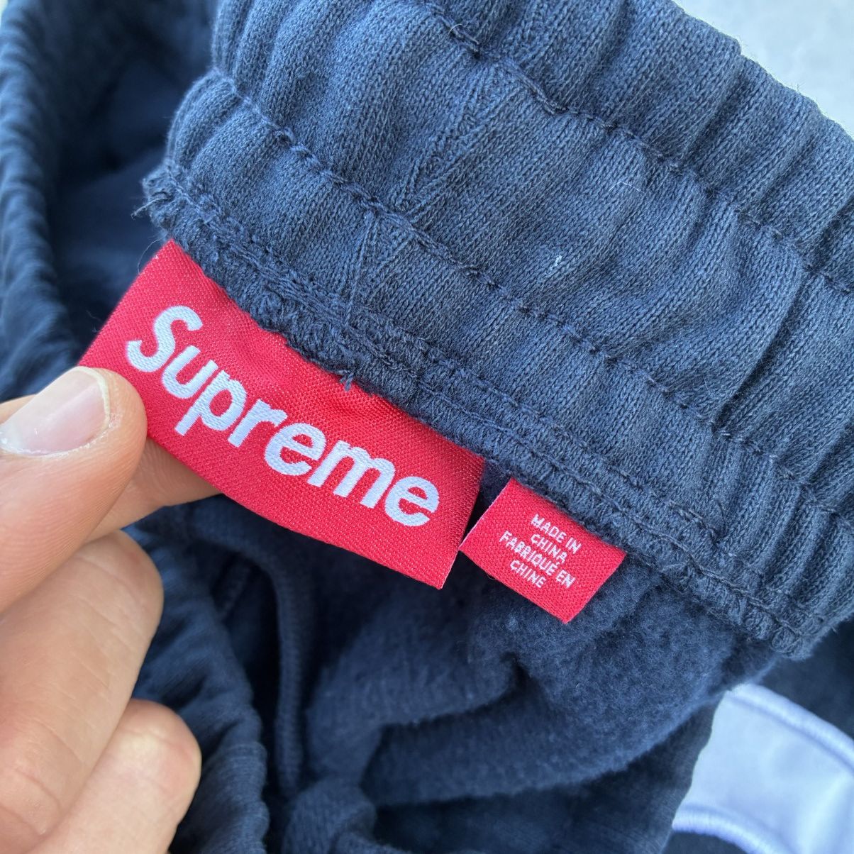 Supreme Supreme Washed Navy Satin Appliqué Sweatpants Joggers S Size US 30 / EU 46 - 6 Thumbnail