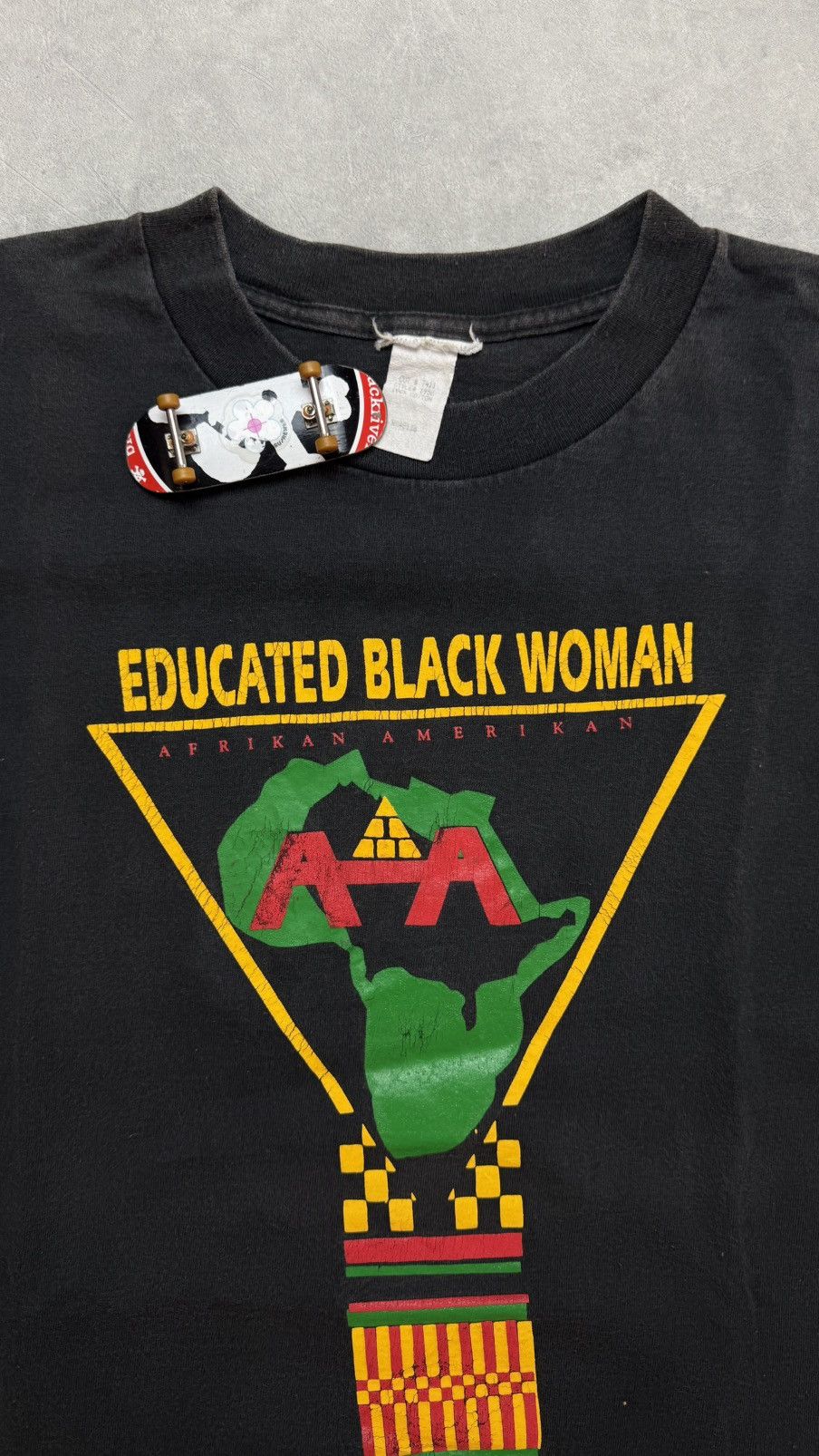 Vintage Vintage 90s Educated Black Woman Malcolm X T Shirt Size US L / EU 52-54 / 3 - 2 Thumbnail