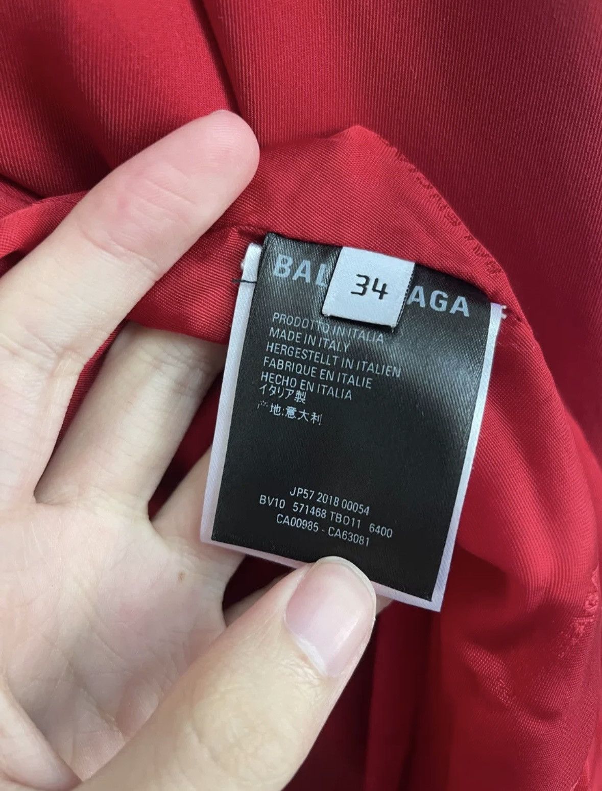 Balenciaga Balenciaga 19ss red shirts Size US M / EU 48-50 / 2 - 5 Thumbnail