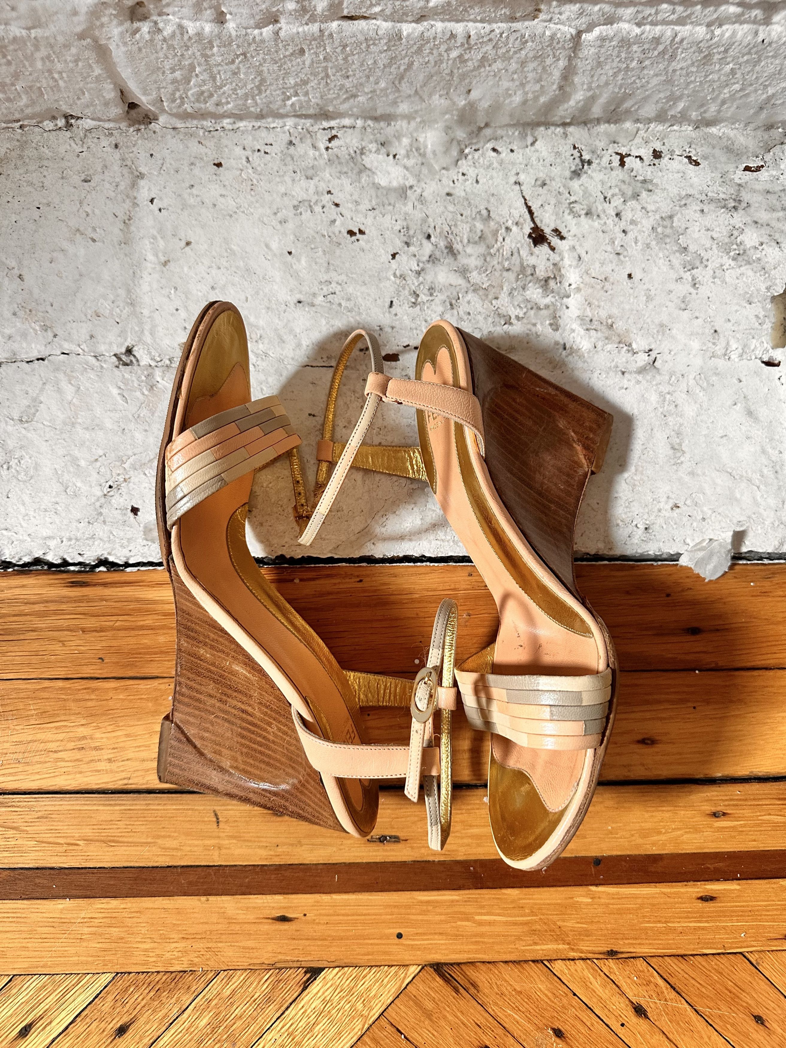 Fendi FENDI NUDE BEIGE WOODEN WEDGES_ 38.5 Size US 7.5 / IT 37.5 - 1 Thumbnail