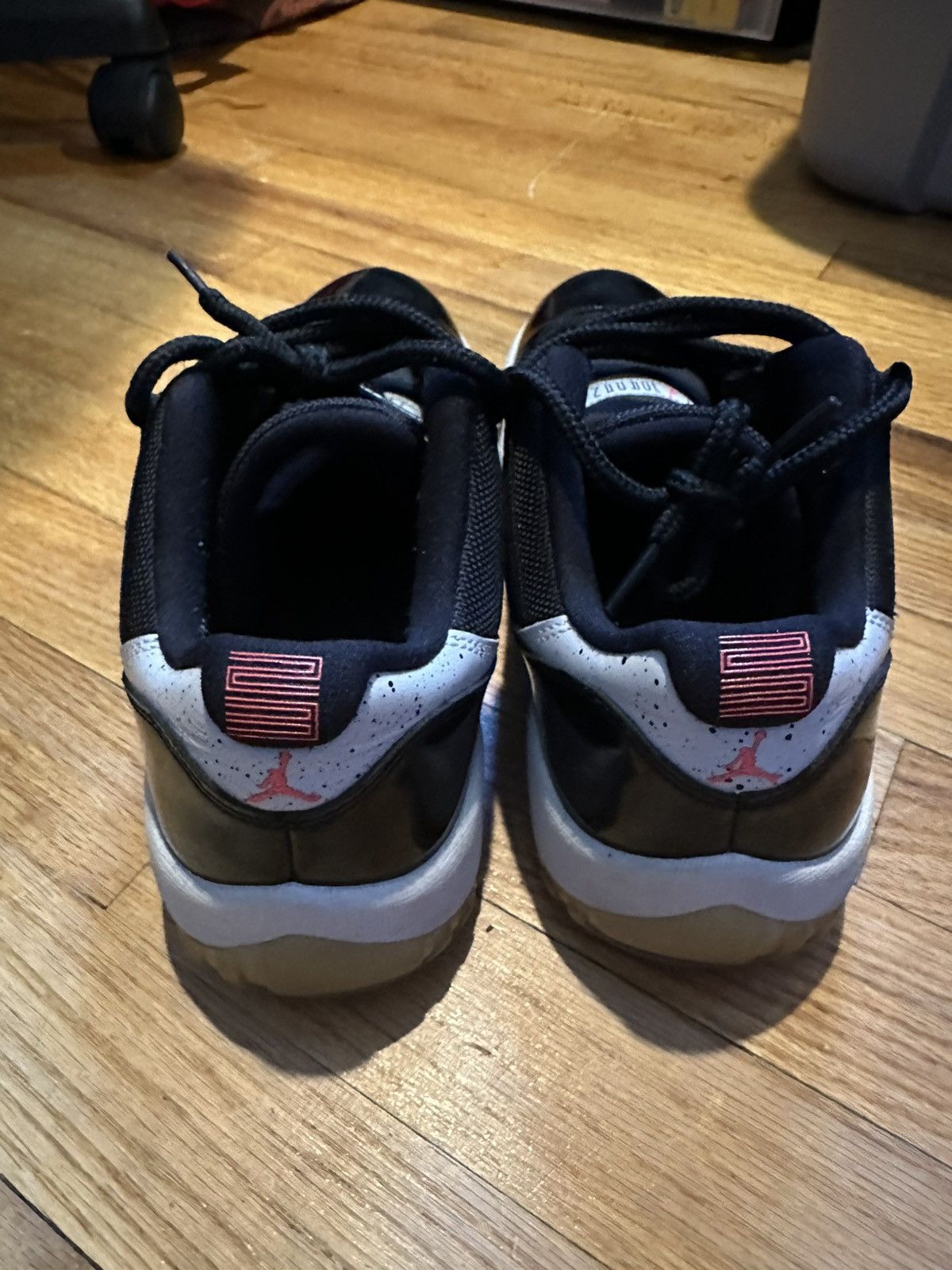 Jordan Brand × Nike Air Jordan 11 Retro Low " Infrared " Size US 9 / EU 42 - 4 Thumbnail
