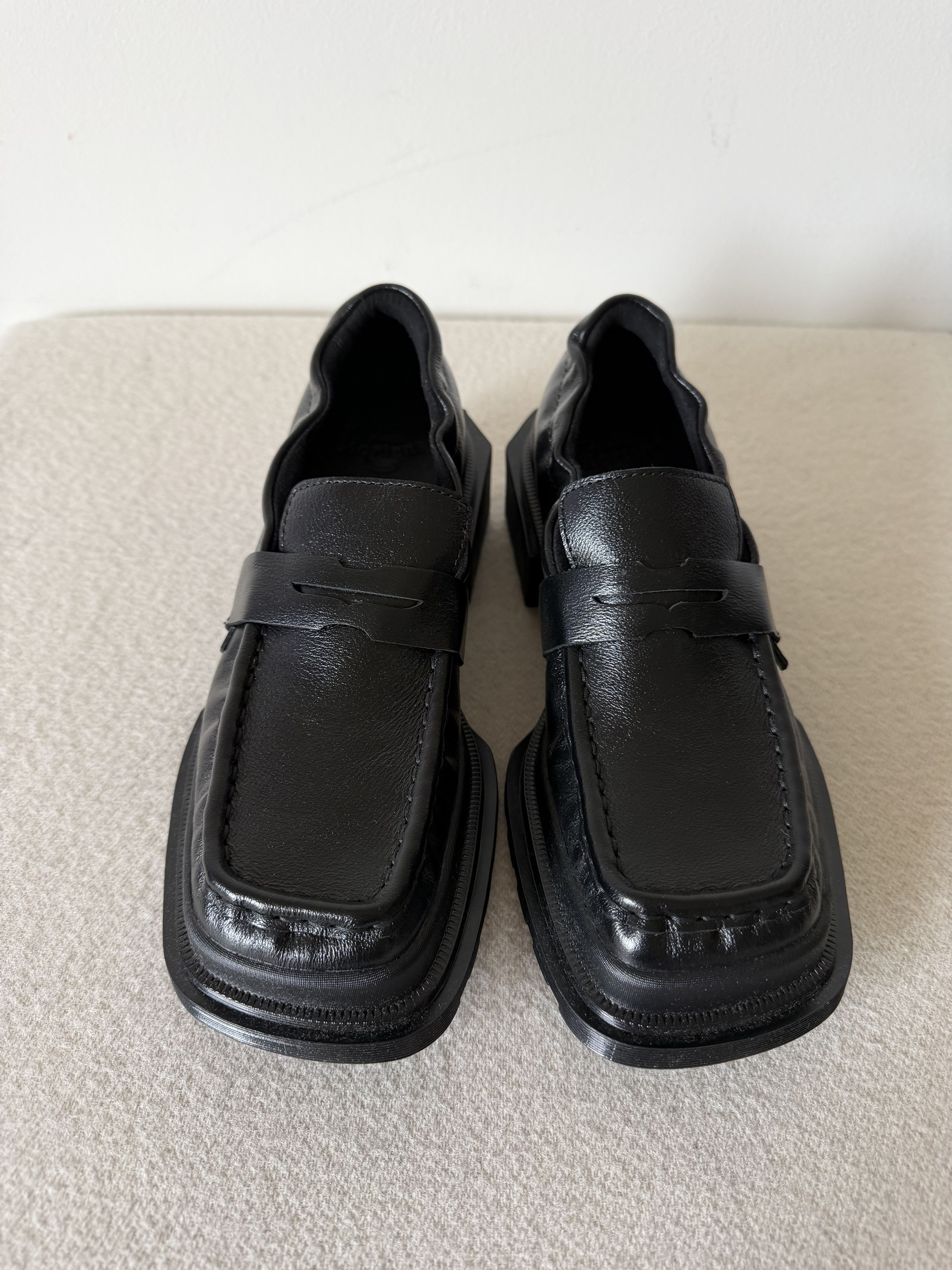 Dr. Martens Dr. Martens Maybole Loafer in Black Leather Size US 6 / IT 36 - 4 Thumbnail