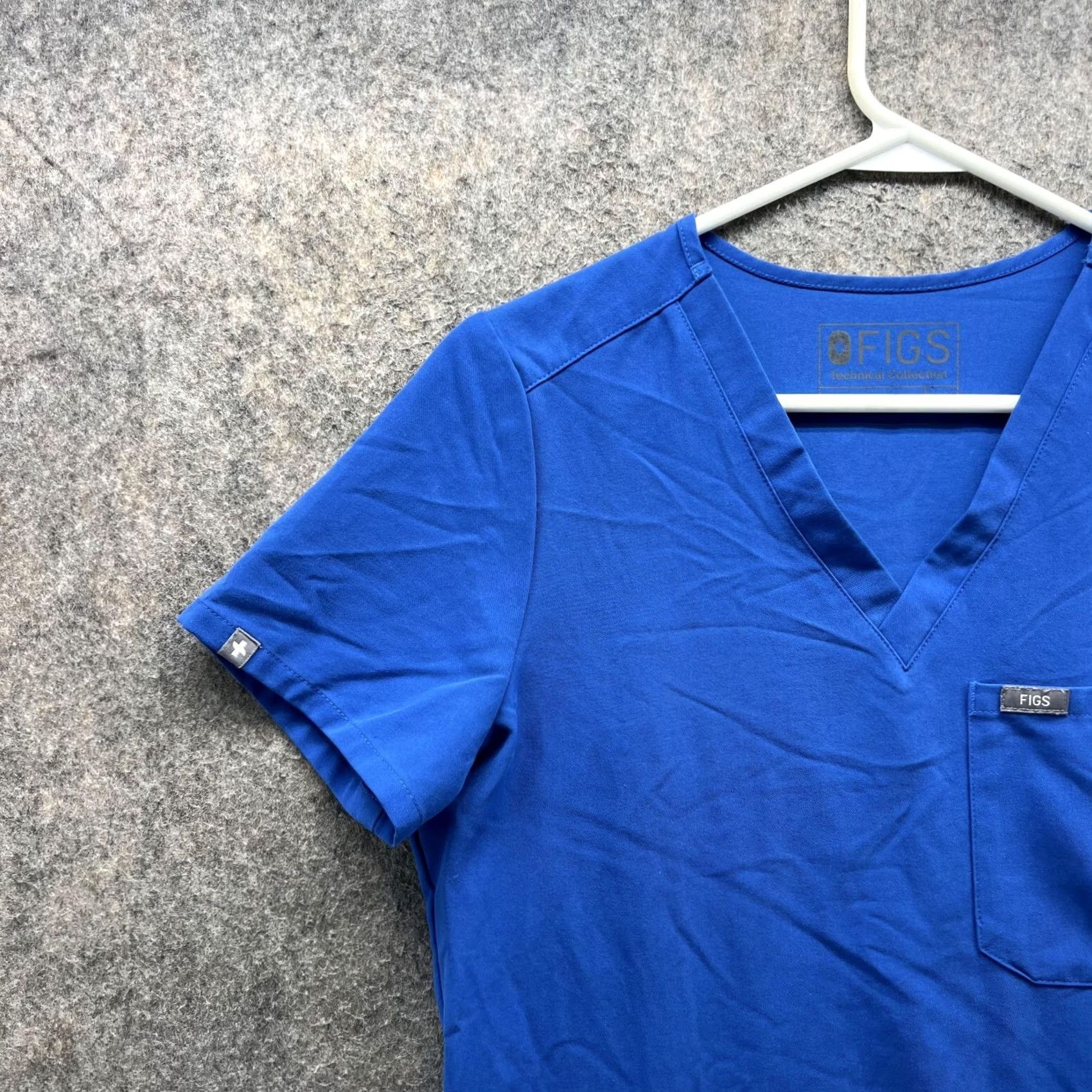 Vintage FIGS Scrub Shirt Women's XS Blue V Neck One Pocket Technical Collection Size S / US 4 / IT 40 - 3 Thumbnail