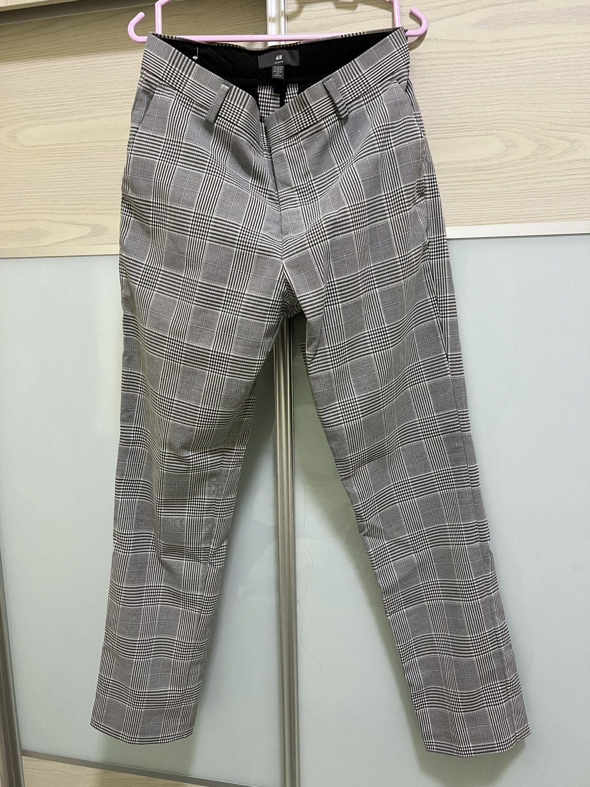 H&M H&M Checkered Pants Size US 28 / EU 44 - 1 Thumbnail