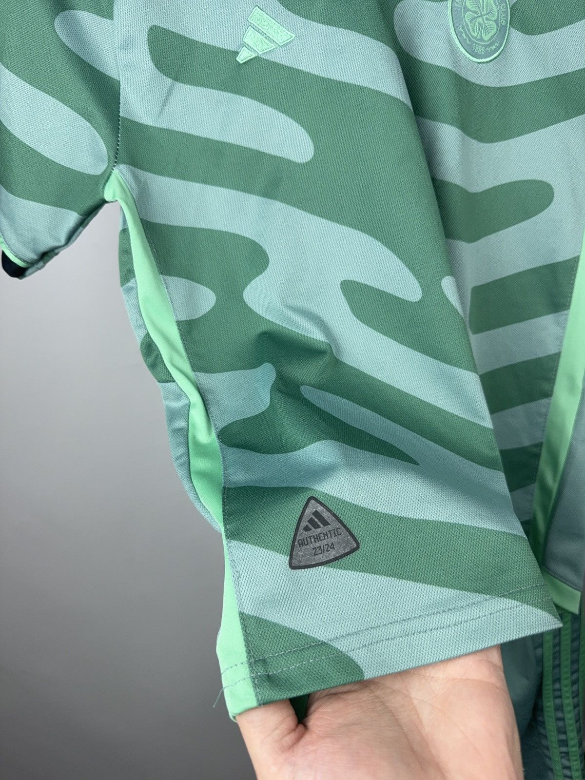 Adidas Celtic FC Adidas Camouflage Green Third Jersey & Shorts 26 Size US XXS / EU 40 - 4 Thumbnail