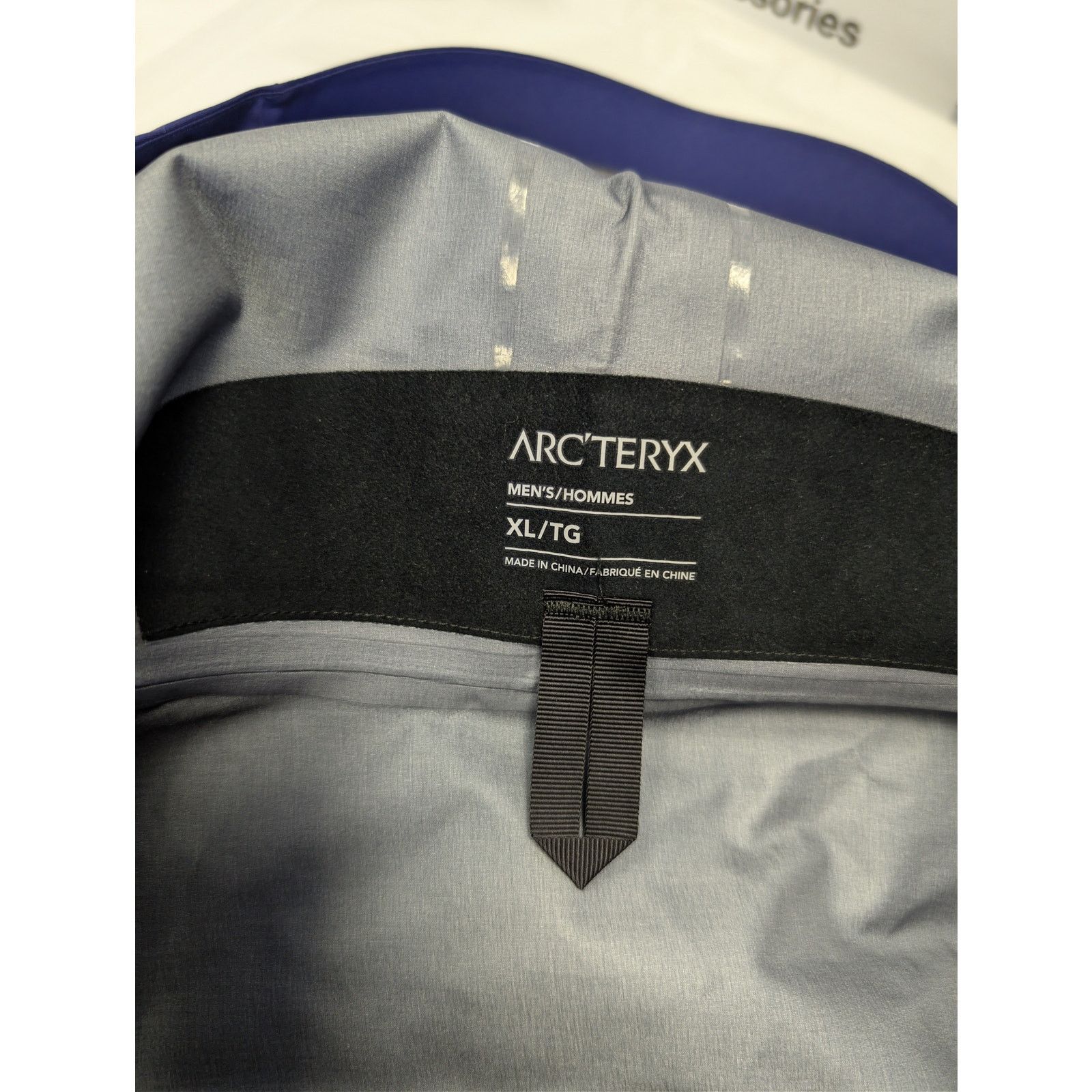 Arc'teryx o1rshd1 Alpha SV Jacket in Soulsonic / Black Size US XL / EU 56 / 4 - 21 Thumbnail