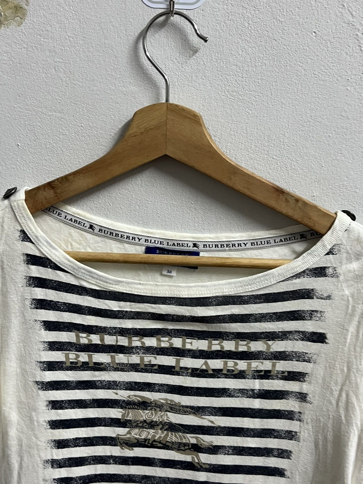Burberry × Vintage Burberry blue label white short sleeve size 38 Size XS / US 0-2 / IT 36-38 - 2 Thumbnail
