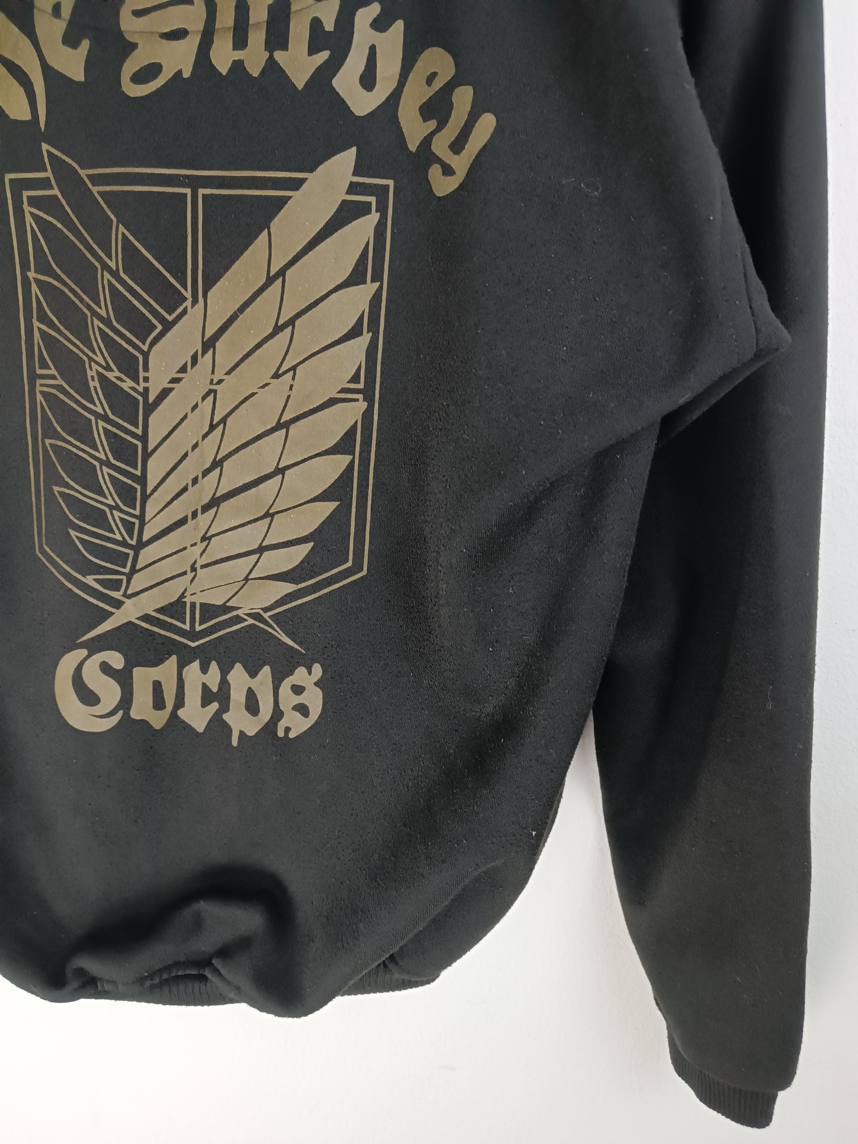Anime VINTAGE ATTACK ON TITAN THE SURVEY CORPS EREN MIKASA TEAM Size US M / EU 48-50 / 2 - 16 Thumbnail