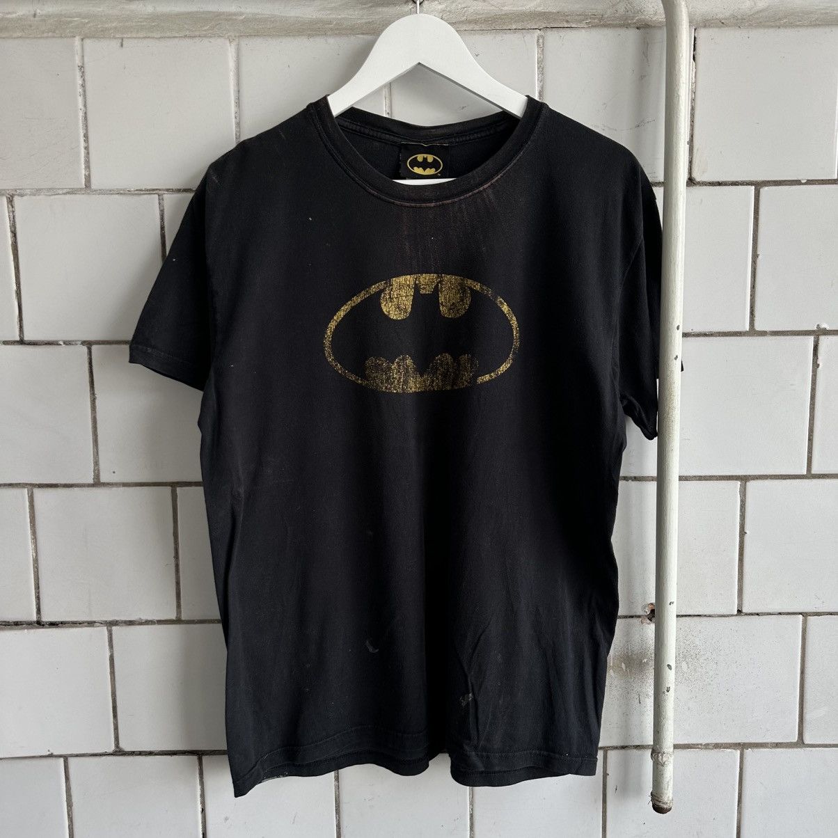 DC Comics Vintage Japanese Style Adult Batman T-shirts Big Logo Size US L / EU 52-54 / 3 - 1 Thumbnail