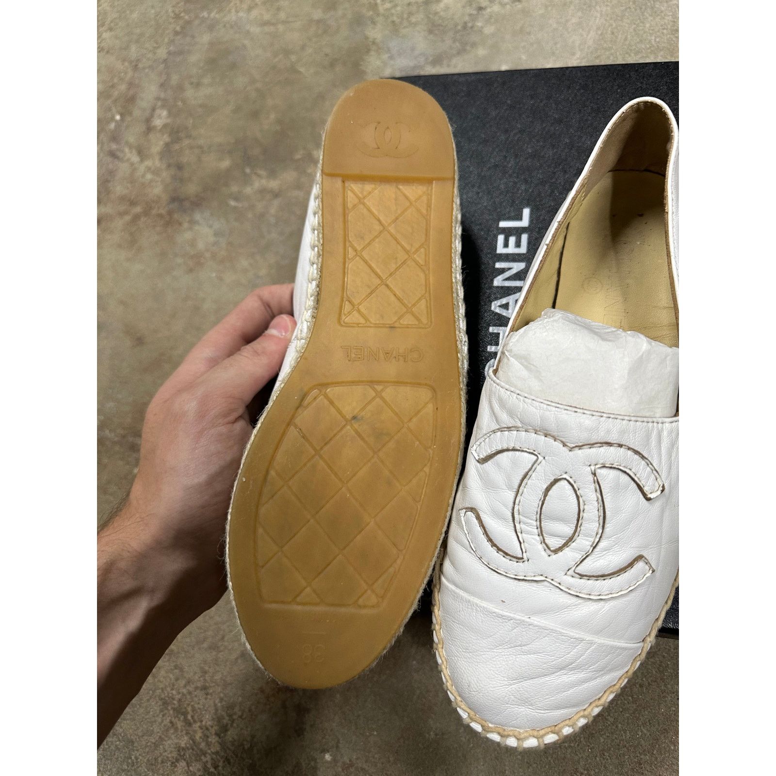 Chanel Chanel Espadrilles White Gum Used 38 (US 6) With Box Size US 6 / IT 36 - 2 Thumbnail