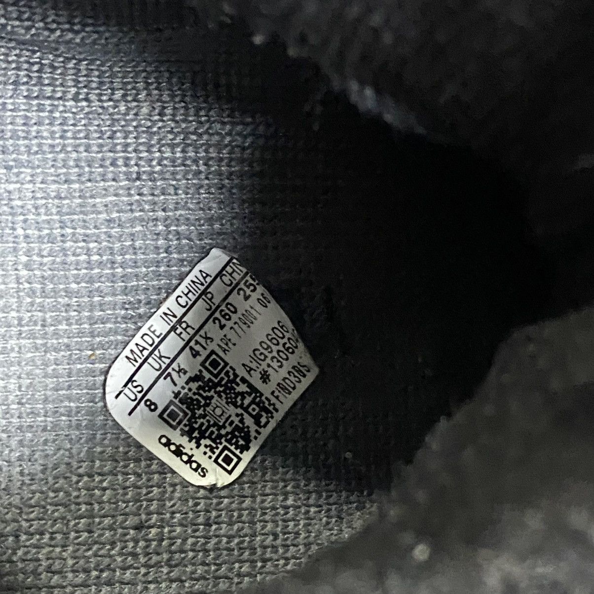 Adidas × Kanye West Adidas Yeezy Boost 350 V2 Sneakers Size US 8 / EU 41 - 10 Thumbnail