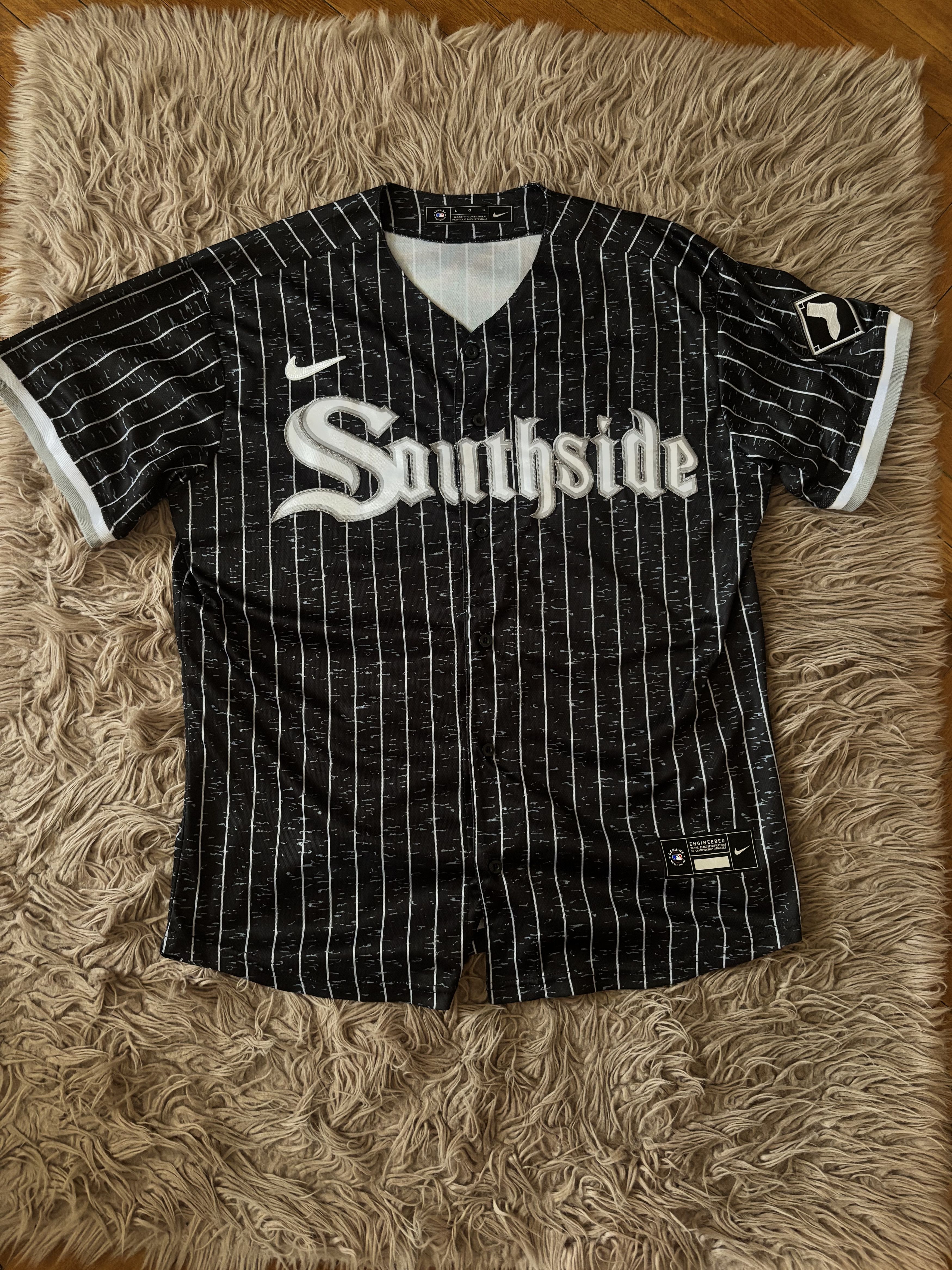 Nike Nike Chicago White Sox jersey Size US M / EU 48-50 / 2 - 1 Thumbnail