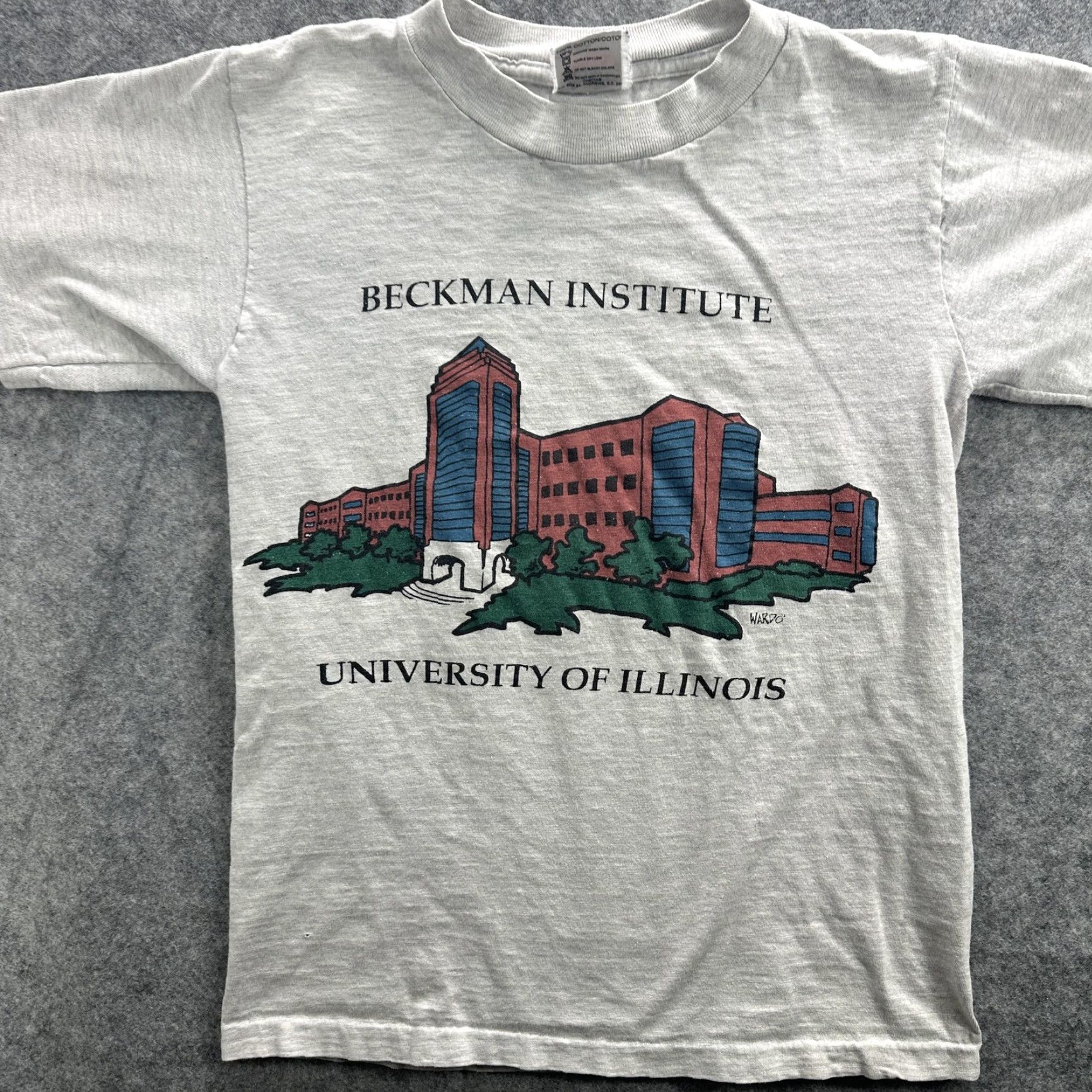 Vintage VINTAGE University of Illinois Shirt Mens Small College 90s Graphic Tee Gray Cotton Short Sleeve Size US S / EU 44-46 / 1 - 2 Thumbnail