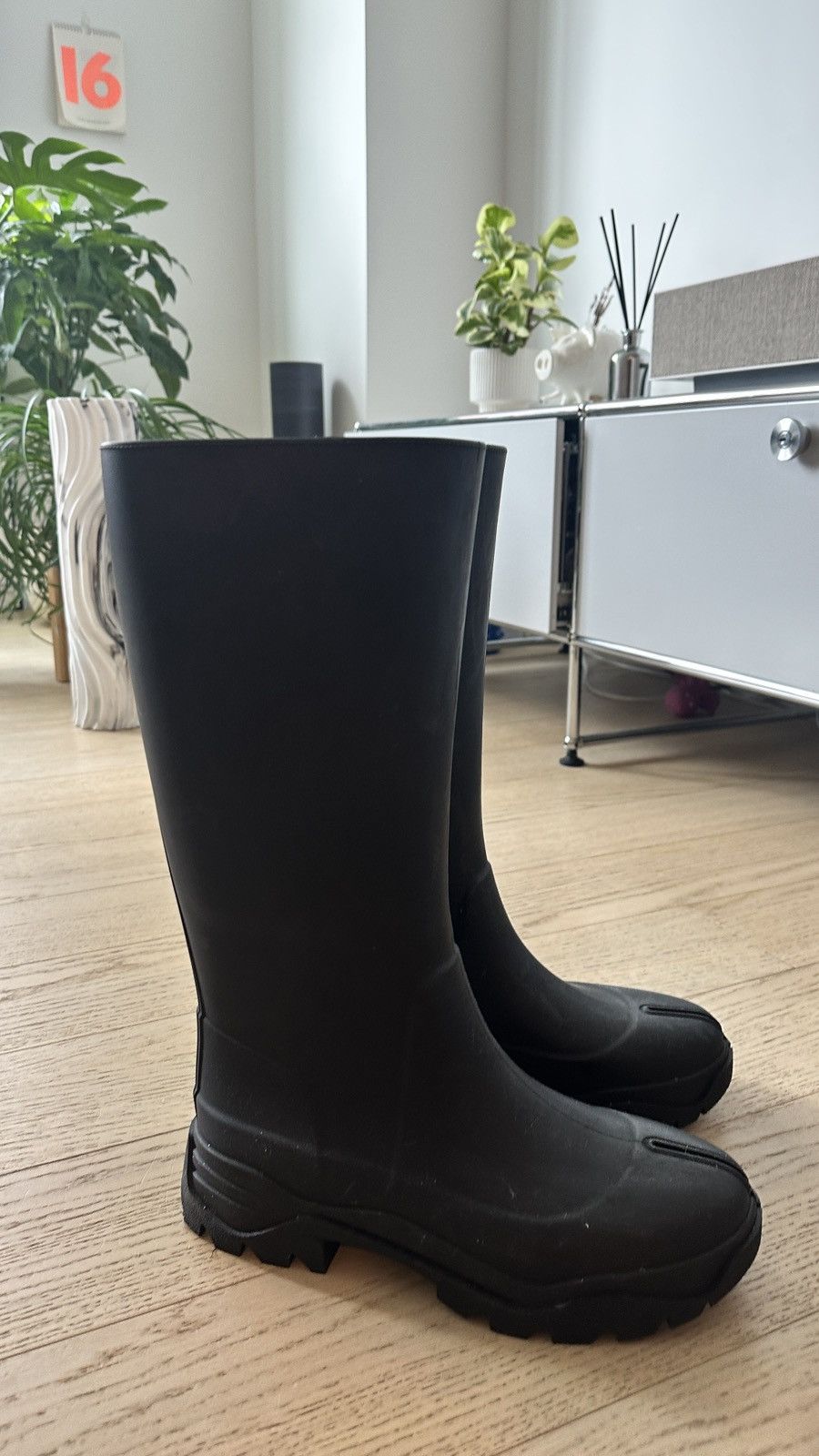 Maison Margiela Margiela rain boots size 43 us10 Size US 10 / EU 43 - 2 Thumbnail