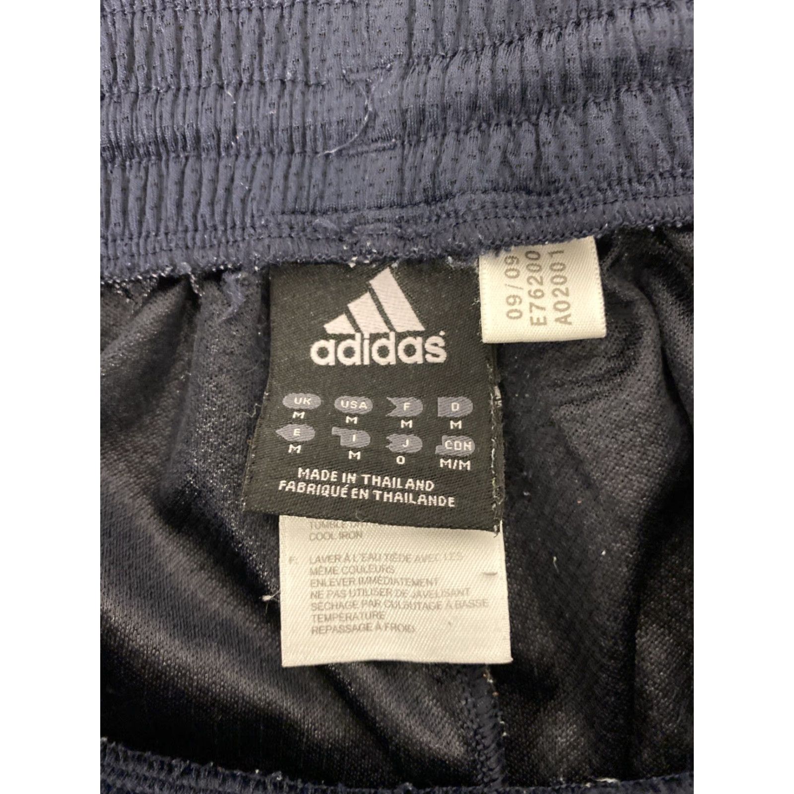 Adidas adidas Shorts Mens Medium Training Navy Blue 117-25 Regular Athletic Solid Breathable Elastic Waist Moisture Wicking Lightweight 30 in Inseam 8 in Size US 31 - 7 Thumbnail