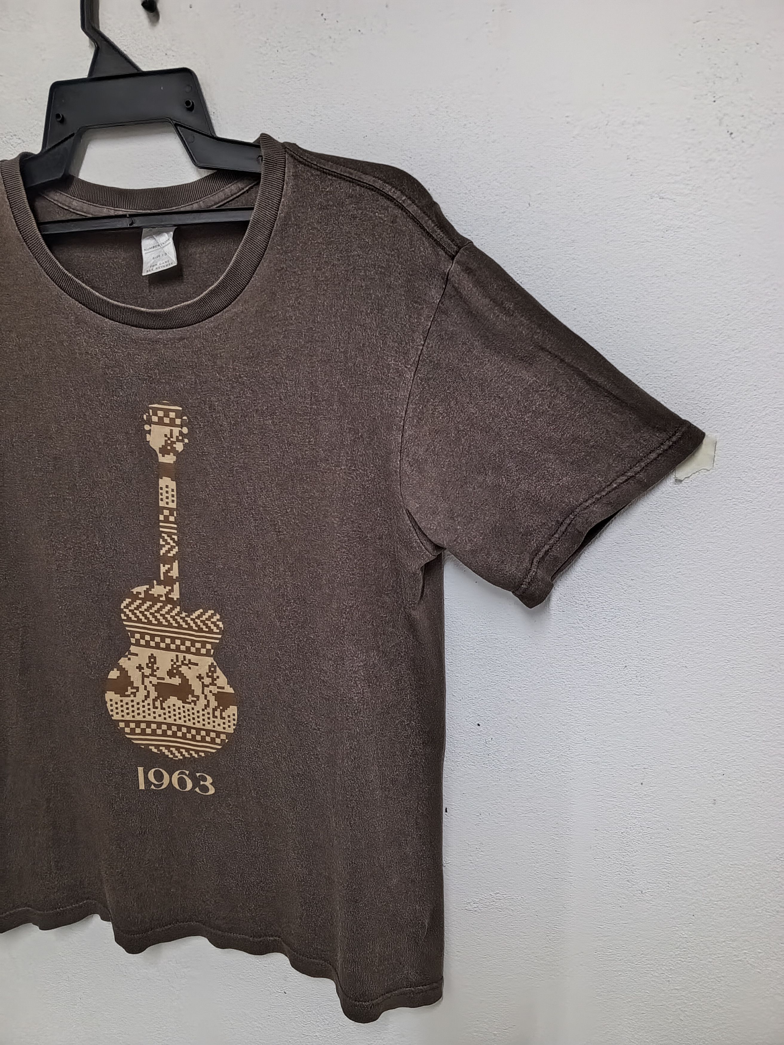 Number (N)ine 💥rareitem💥single gaitar 1963 japan brown t-shirt Size US M / EU 48-50 / 2 - 3 Thumbnail