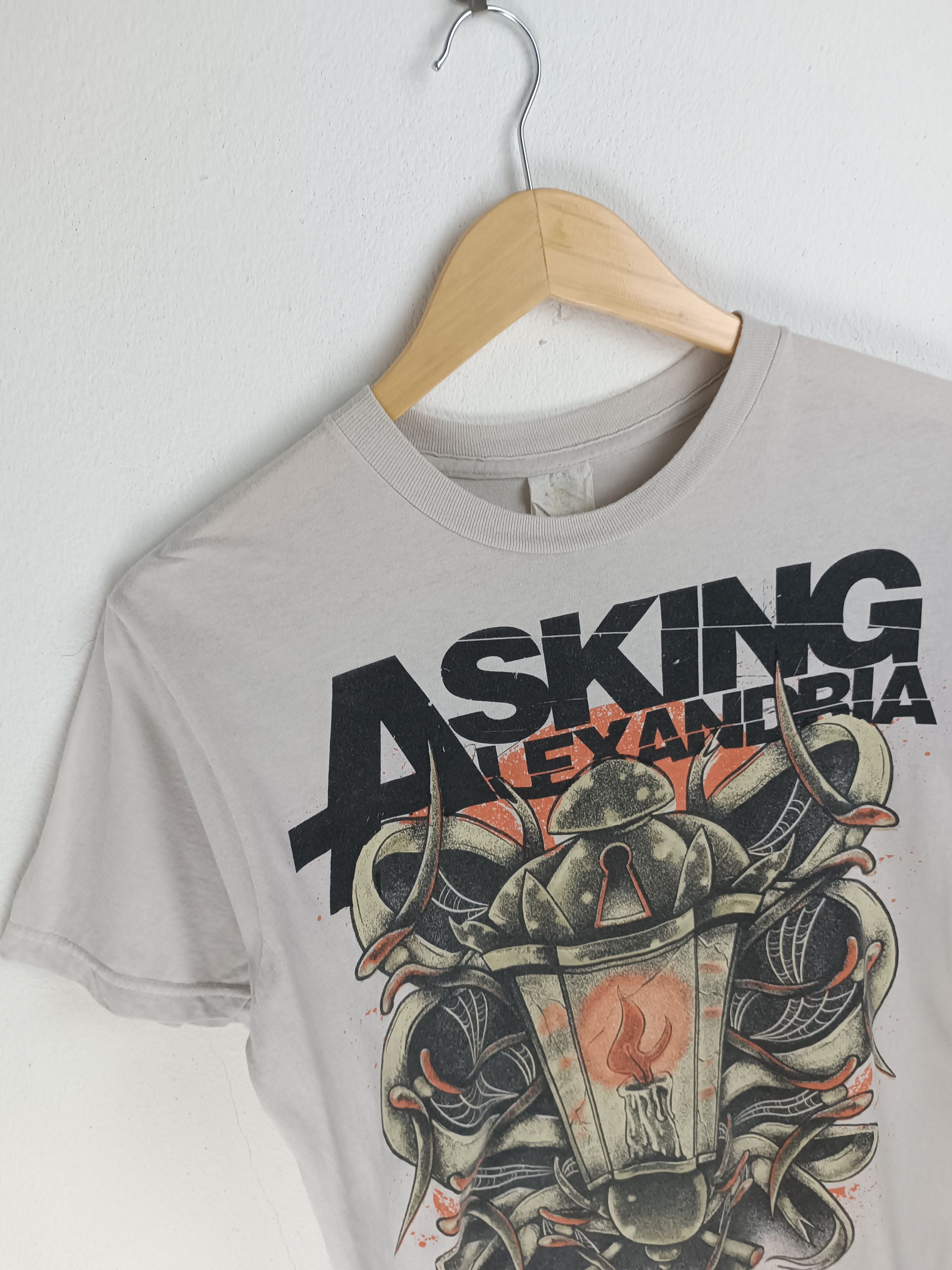 Band Tees VINTAGE Y2K ASKING ALEXANDRIA VERY RARE METALCORE TEE Size US M / EU 48-50 / 2 - 5 Thumbnail